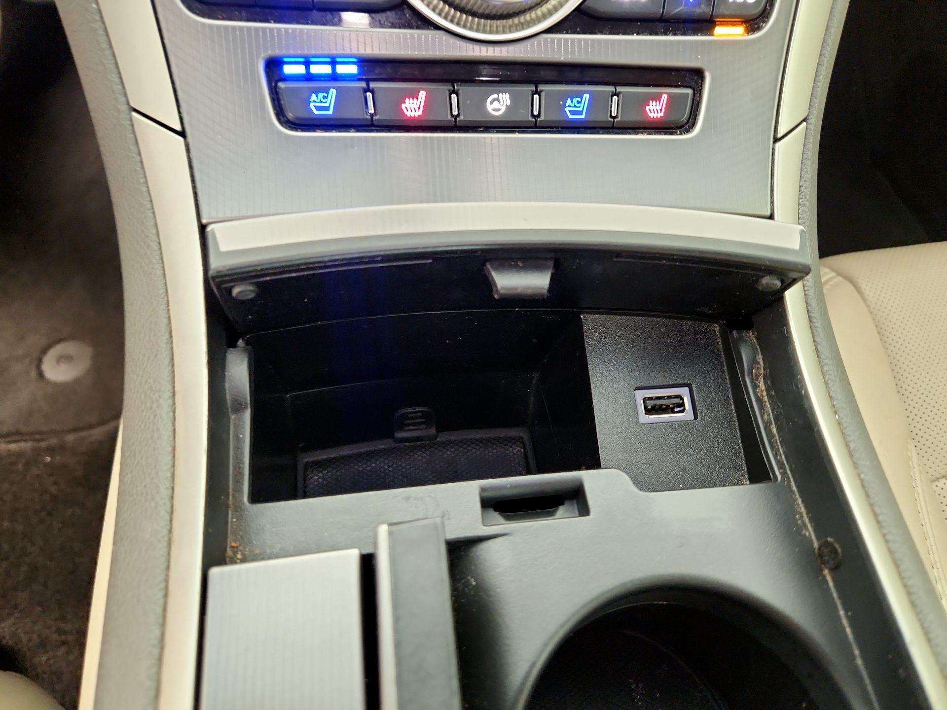 Thumbnail: 2017 Lincoln MKZ - 17