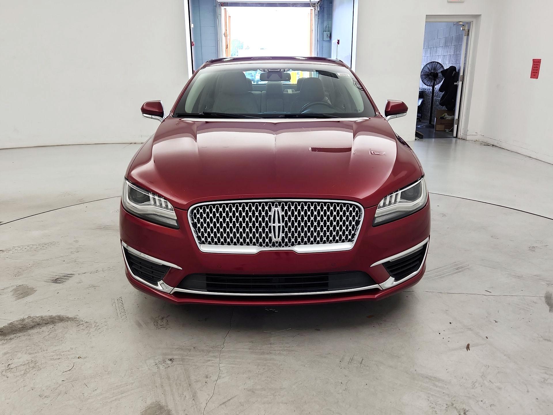 Thumbnail: 2017 Lincoln MKZ - 2