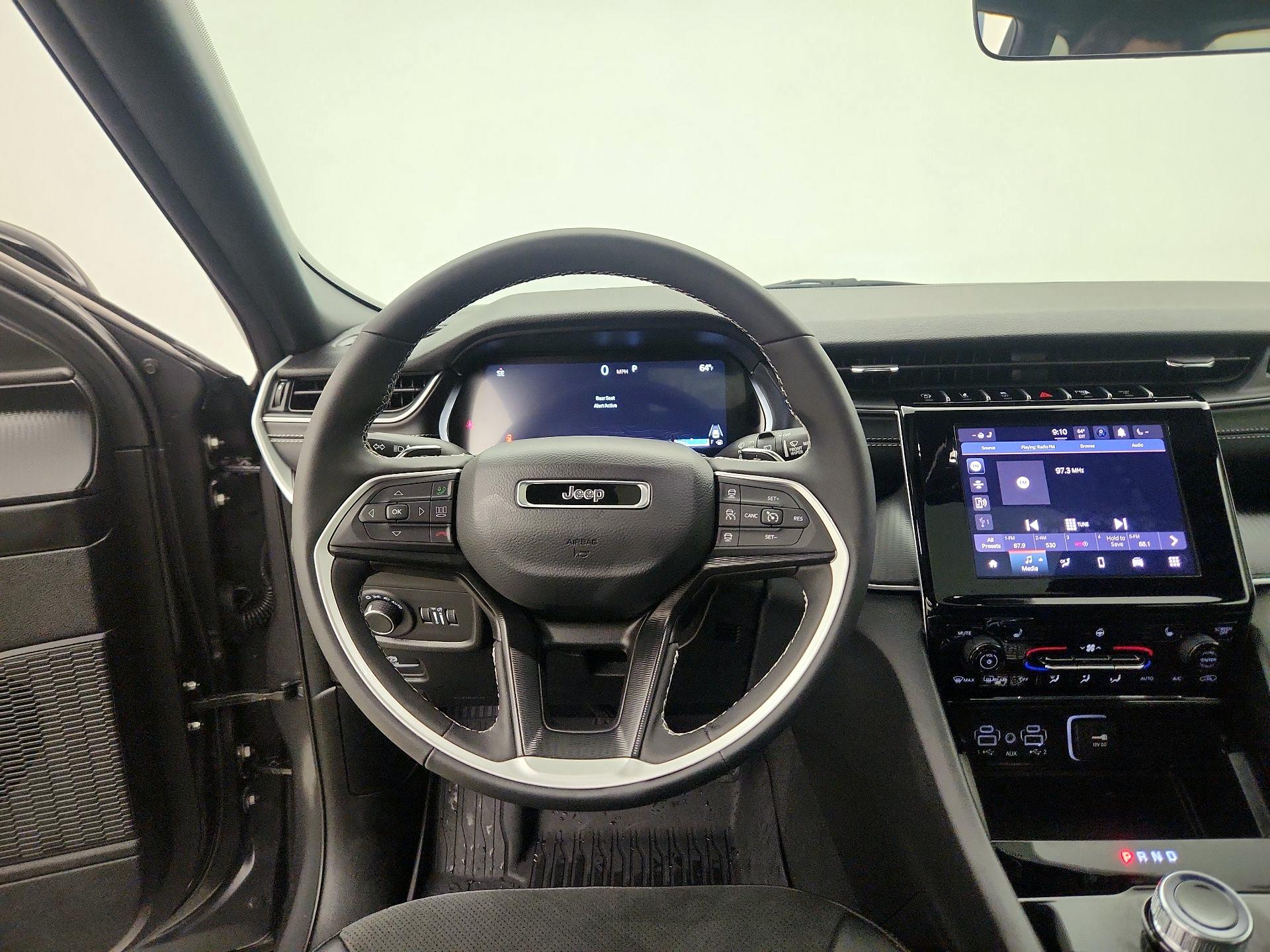 Thumbnail: 2025 Jeep Grand Cherokee - 10