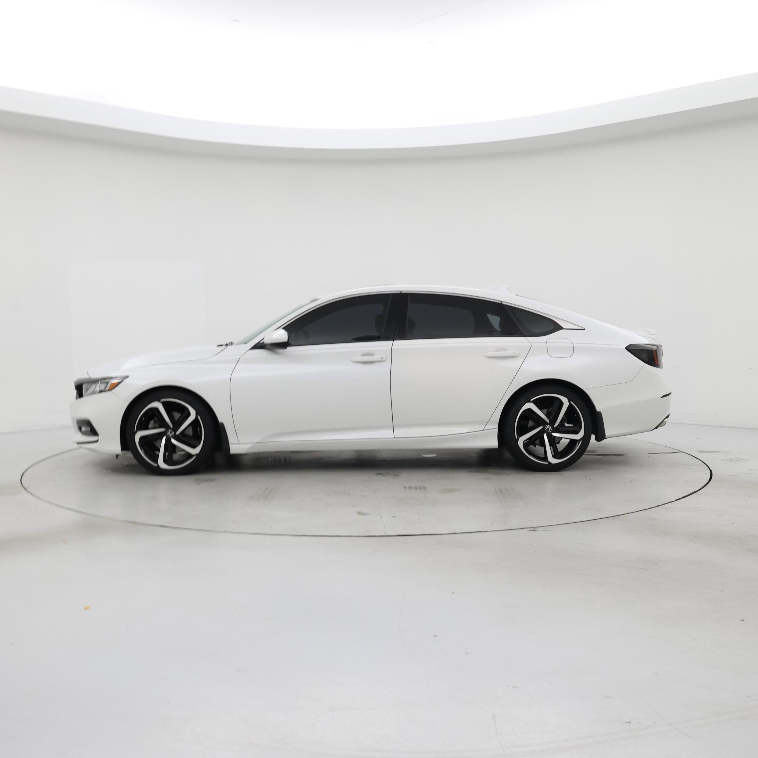Thumbnail: 2019 Honda Accord - 3