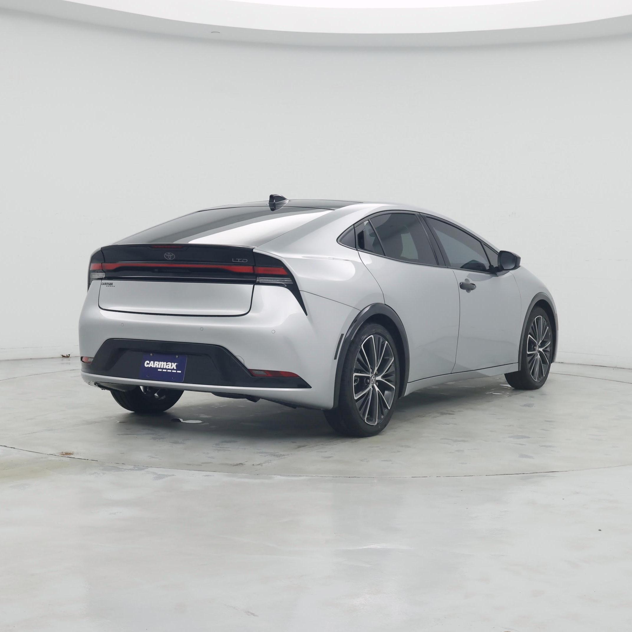 Thumbnail: 2023 Toyota Prius - 8