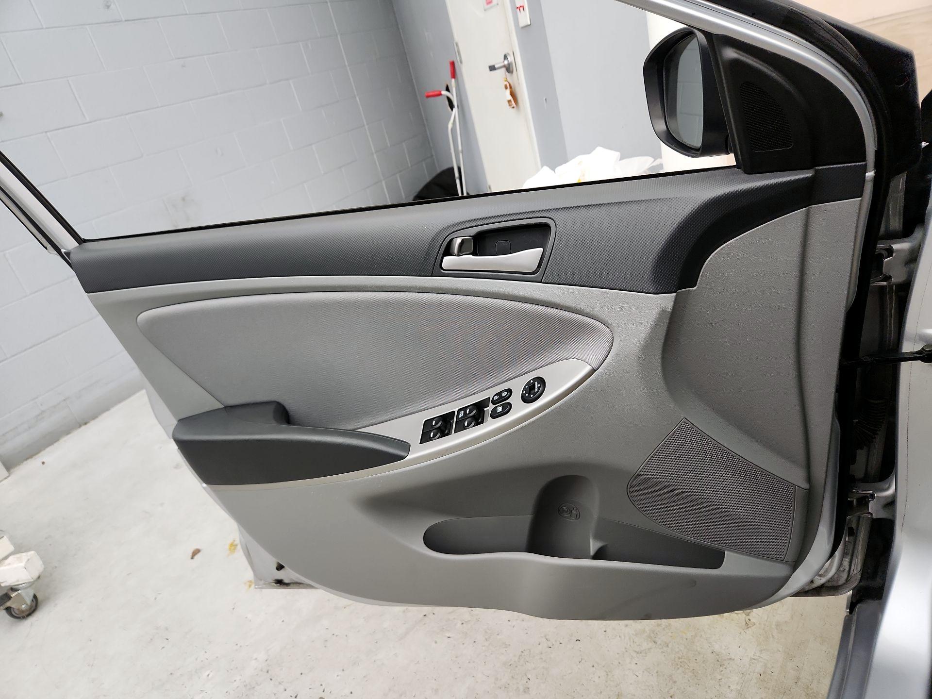 Thumbnail: 2016 Hyundai Accent - 12