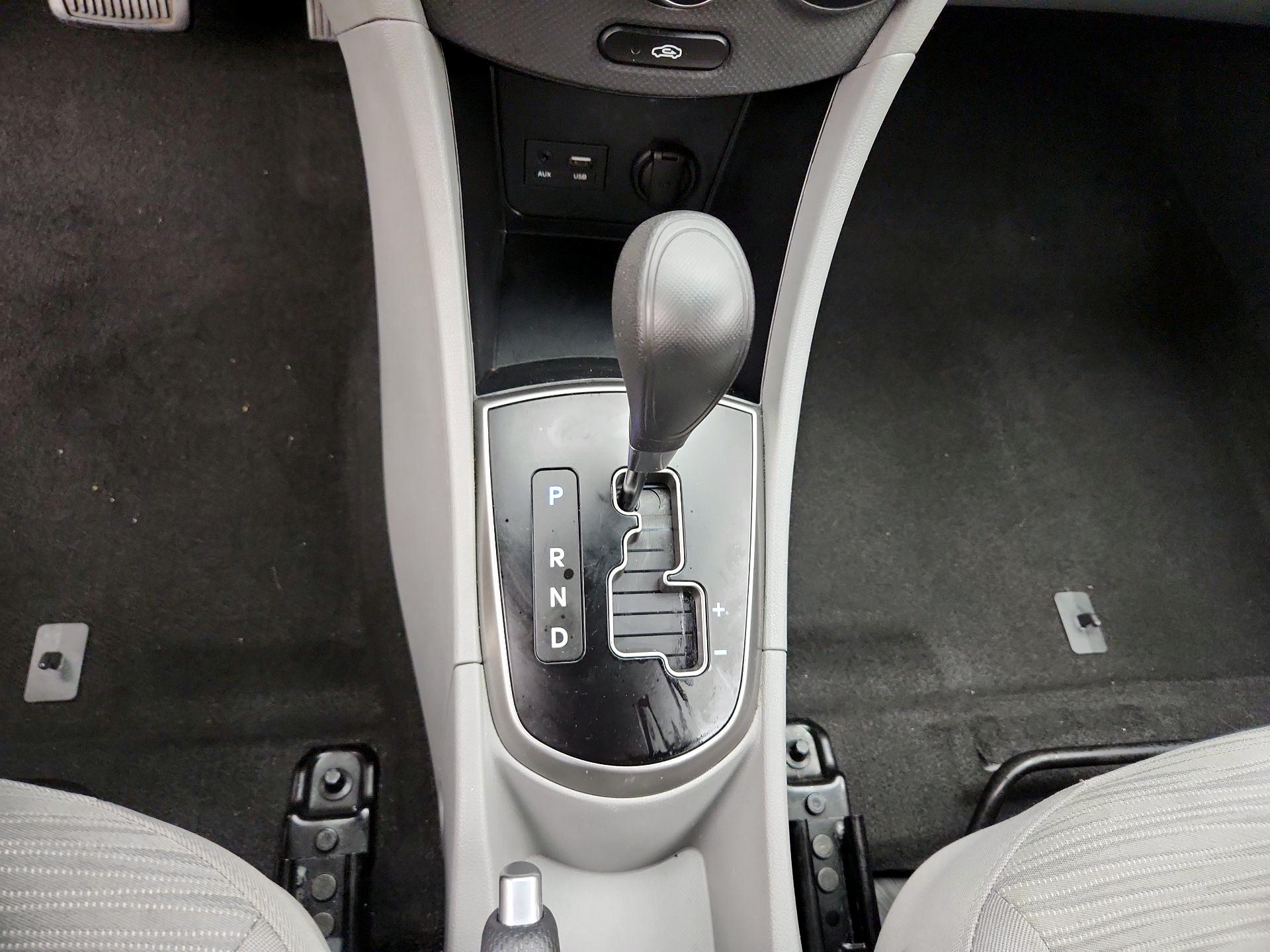 Thumbnail: 2016 Hyundai Accent - 16