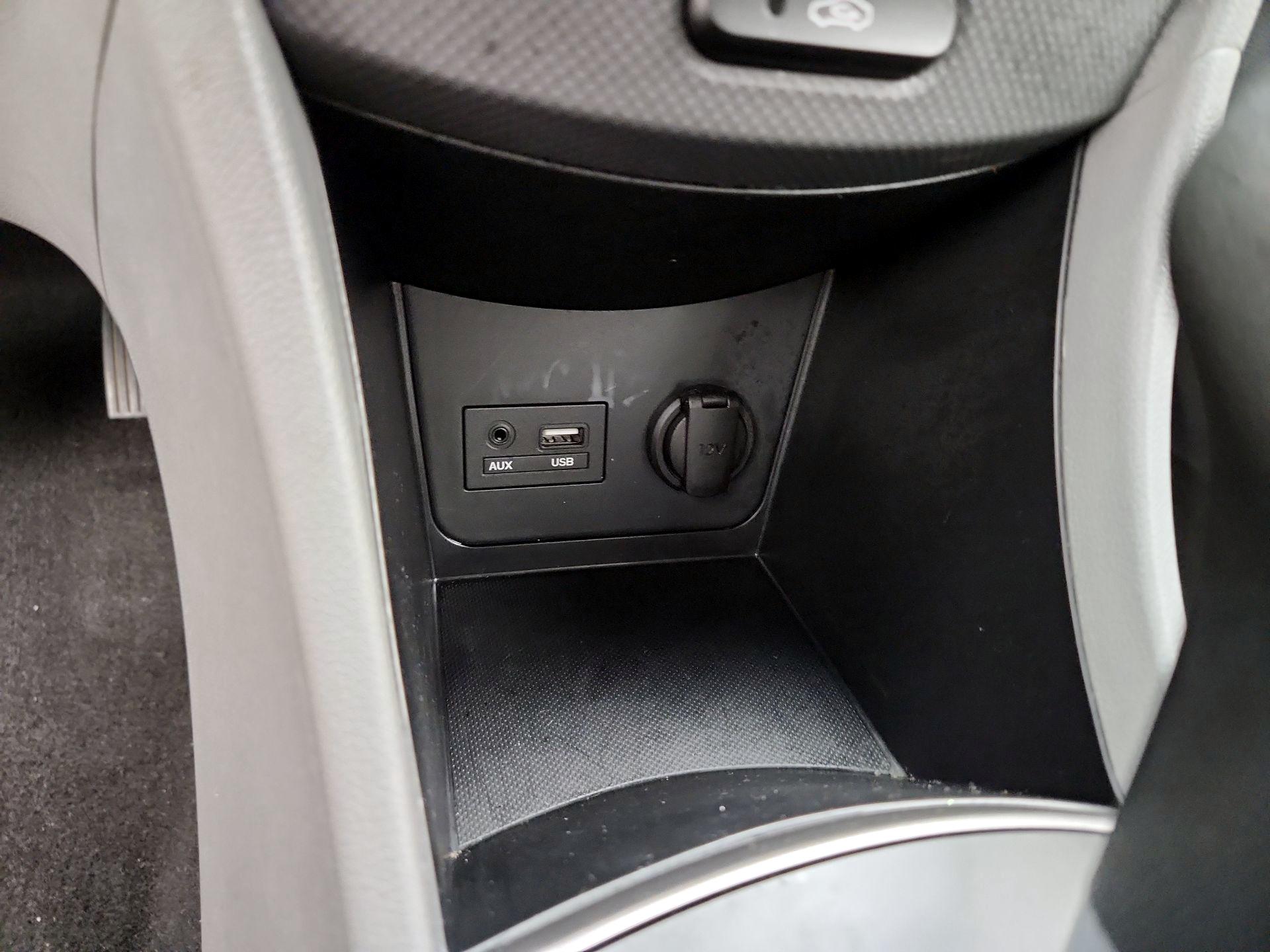 Thumbnail: 2016 Hyundai Accent - 17