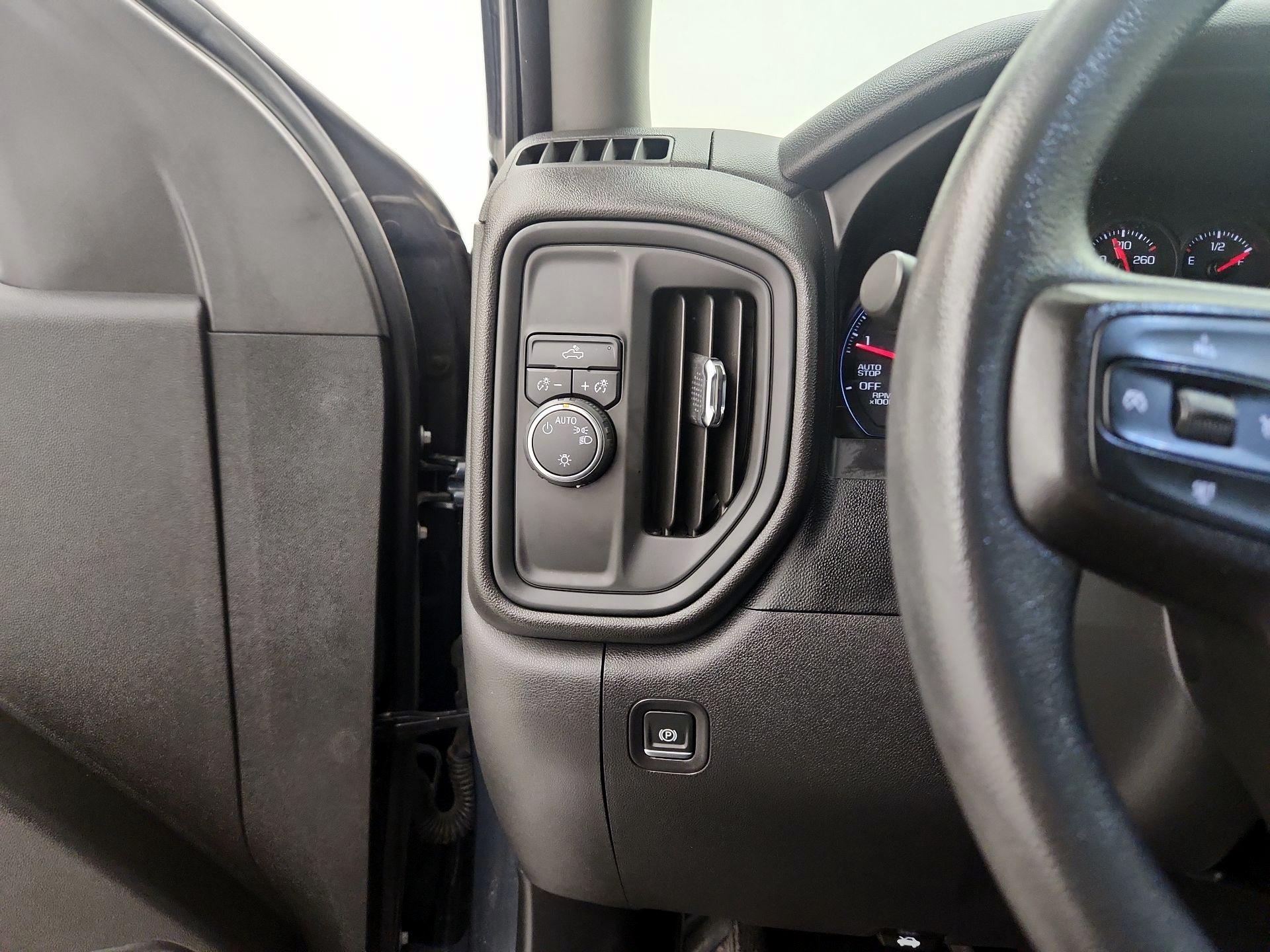 Thumbnail: 2021 Chevrolet Silverado 1500 - 13
