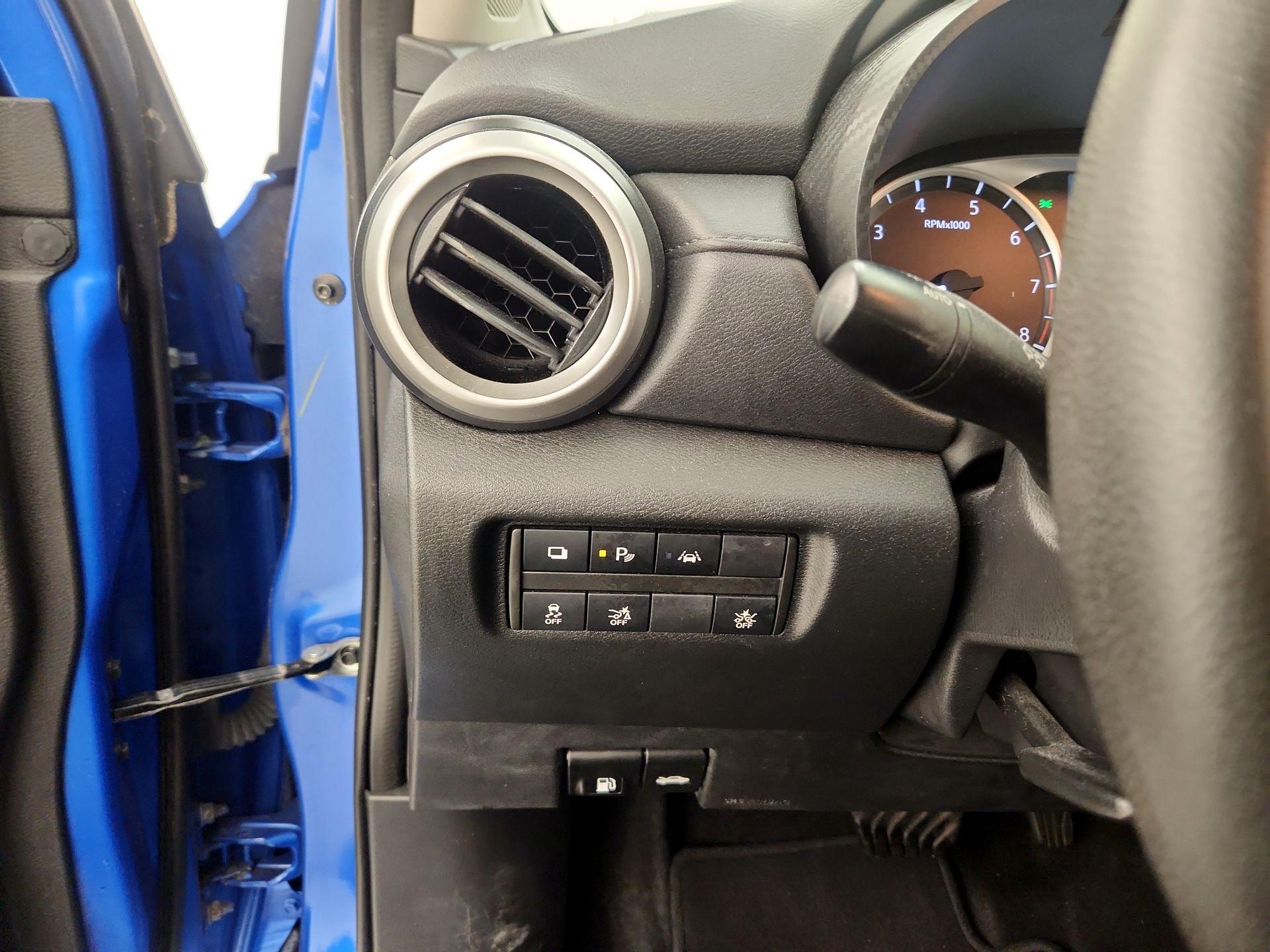 Thumbnail: 2020 Nissan Versa - 13