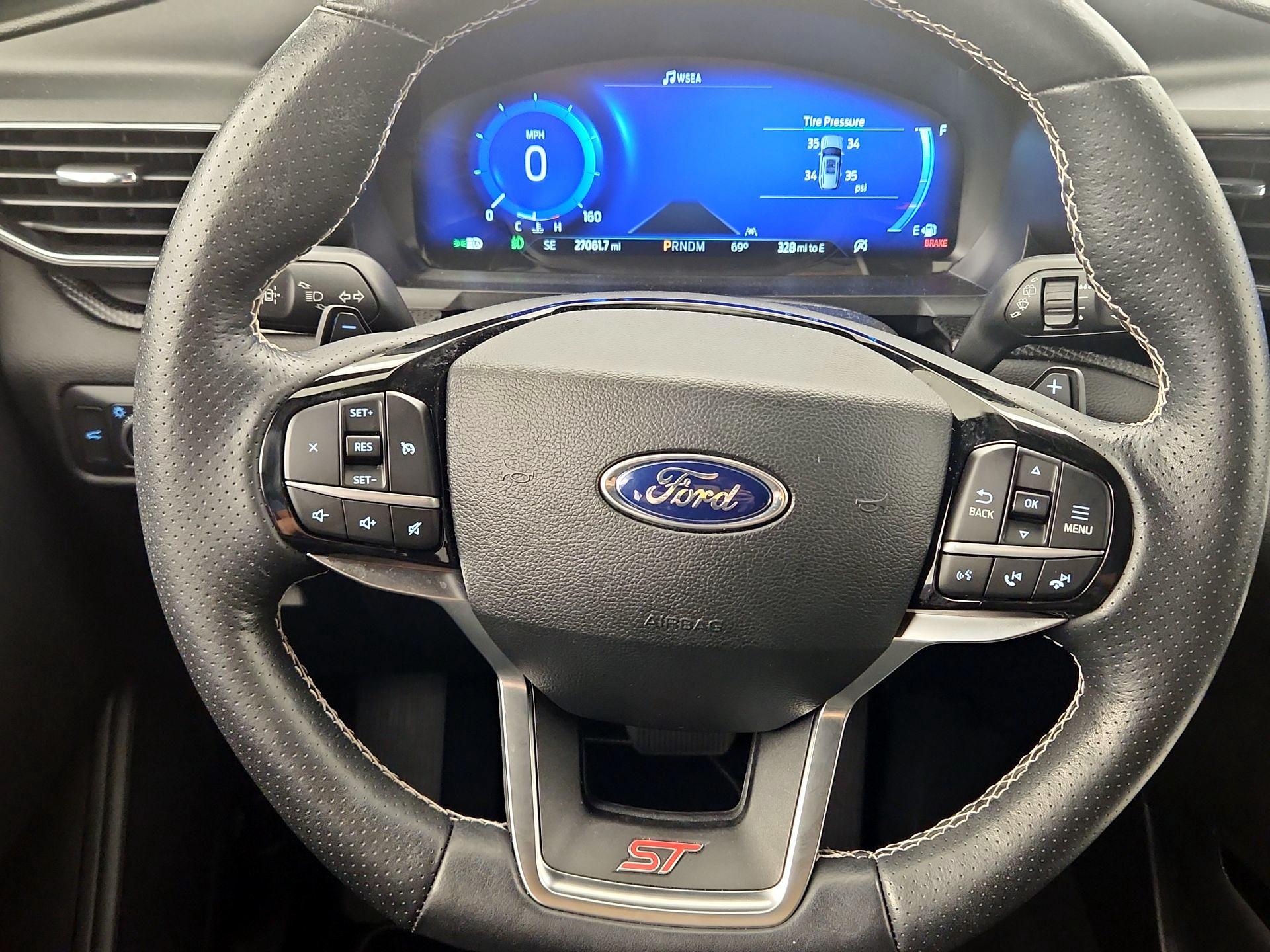 Thumbnail: 2022 Ford Explorer - 10