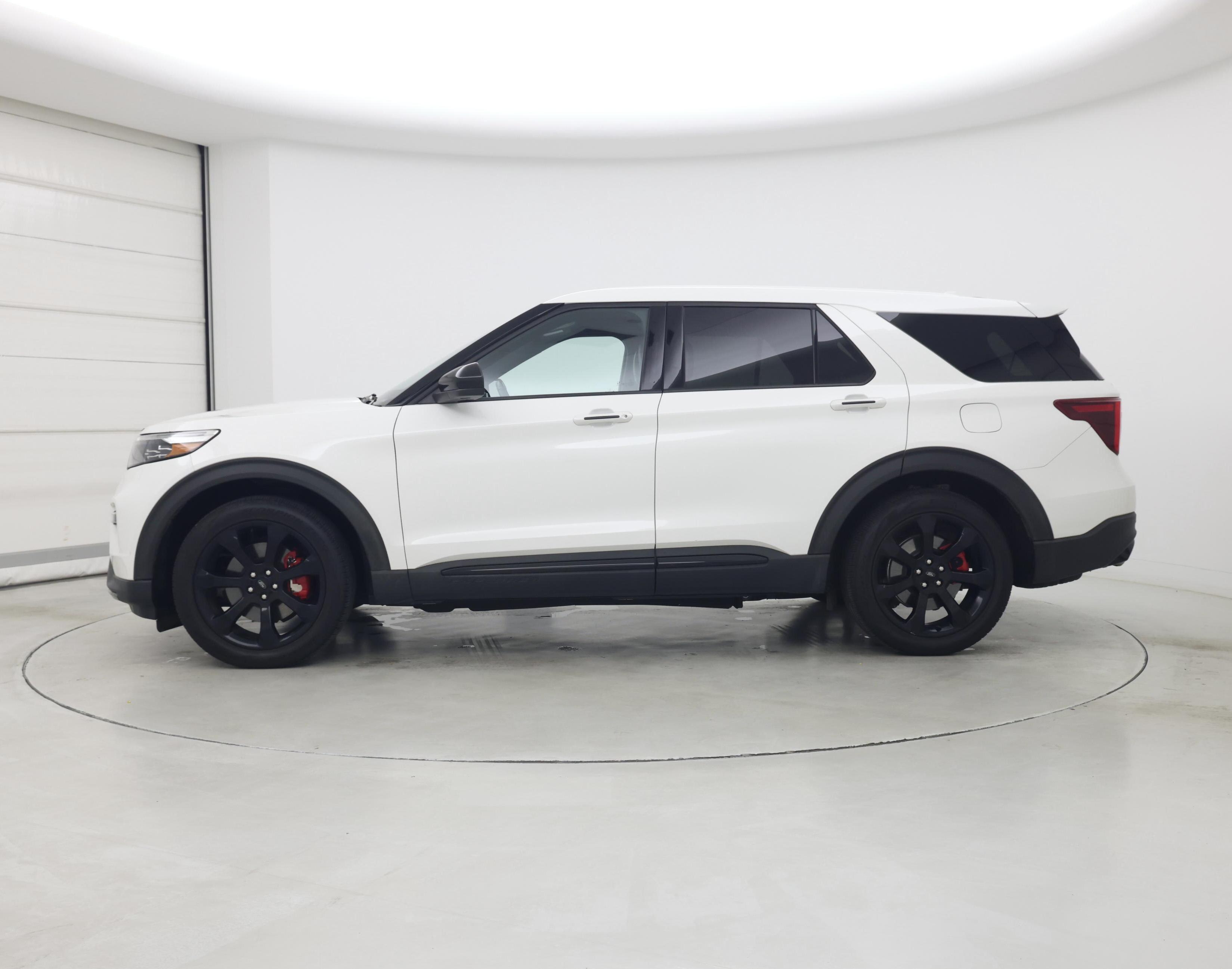 Thumbnail: 2022 Ford Explorer - 3
