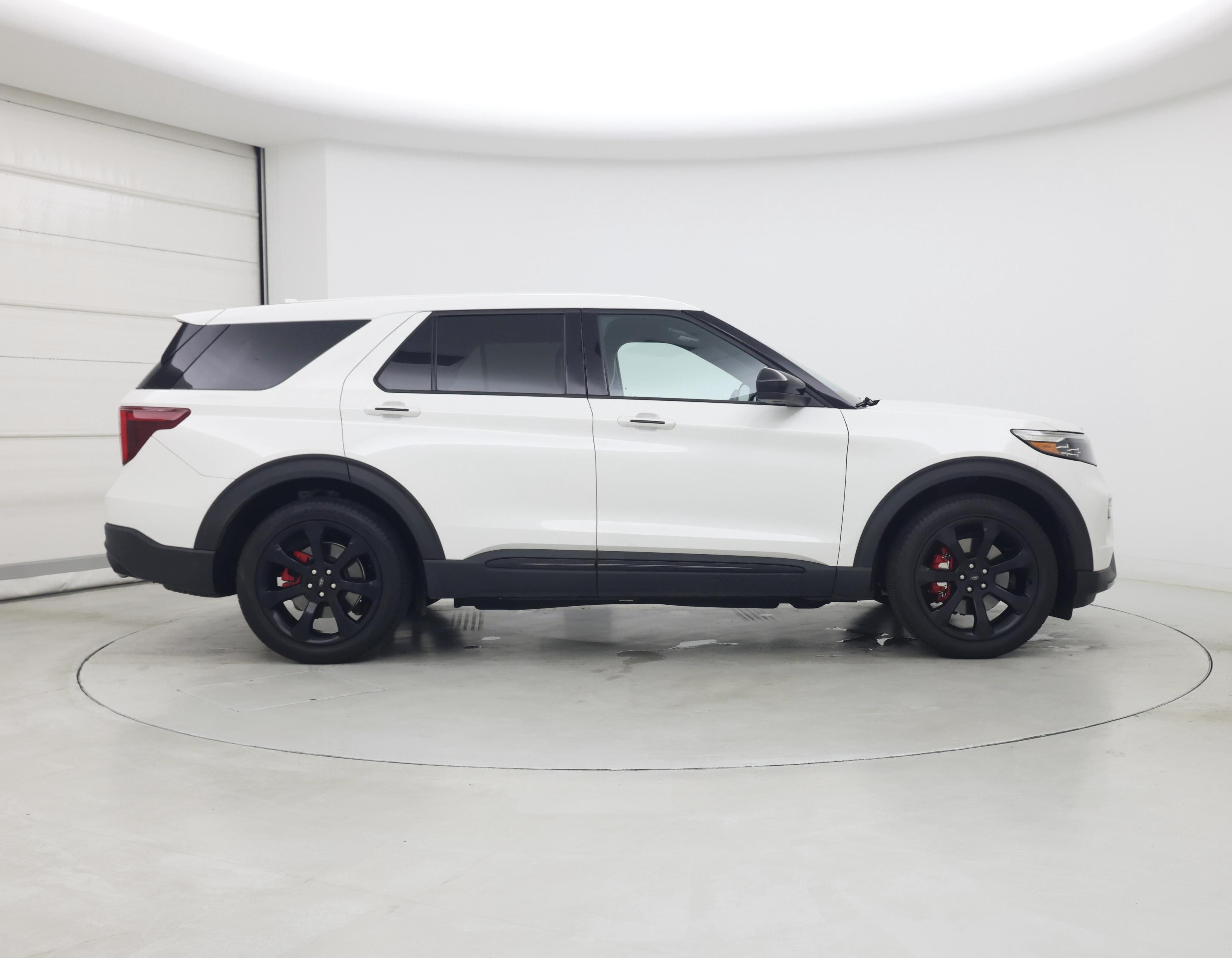 Thumbnail: 2022 Ford Explorer - 7