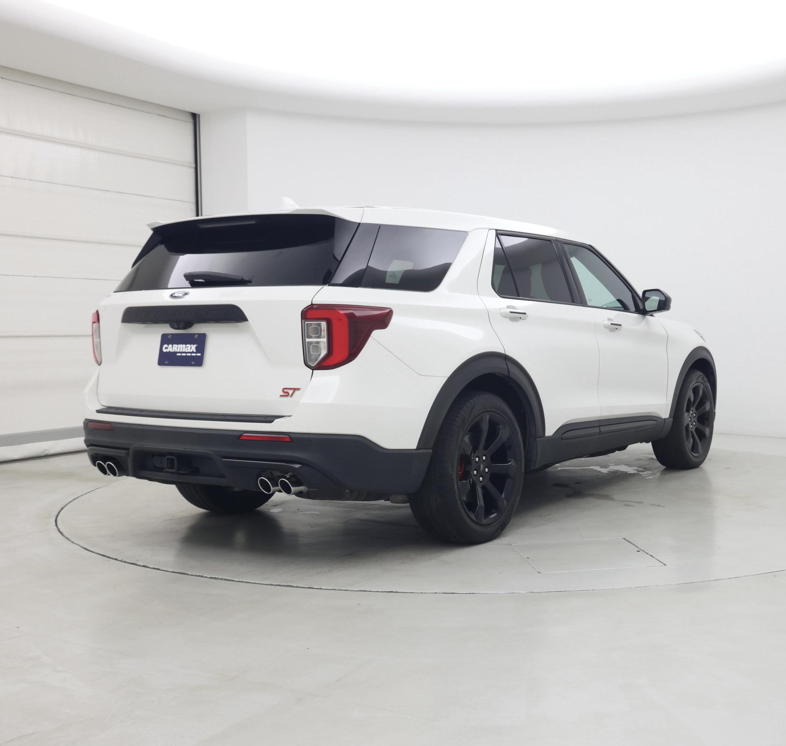 Thumbnail: 2022 Ford Explorer - 8