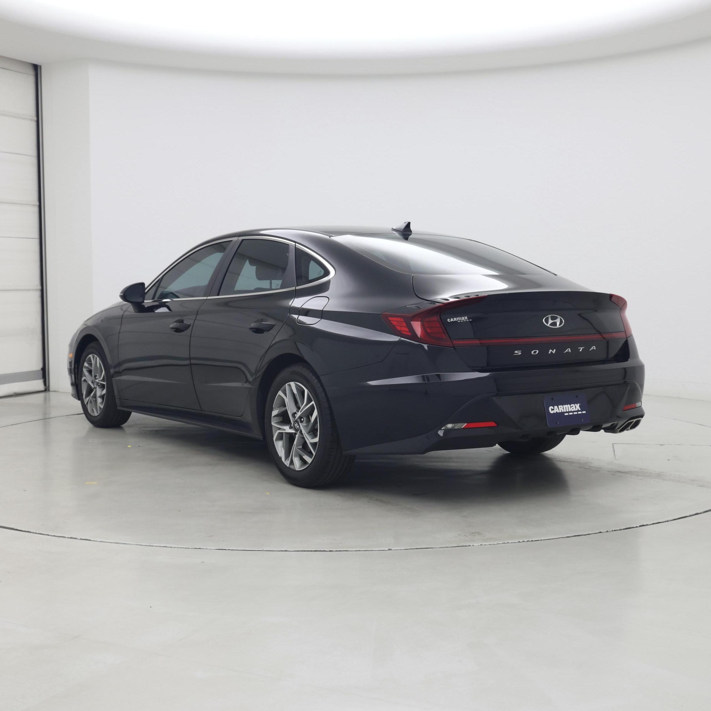 Thumbnail: 2023 Hyundai Sonata - 2
