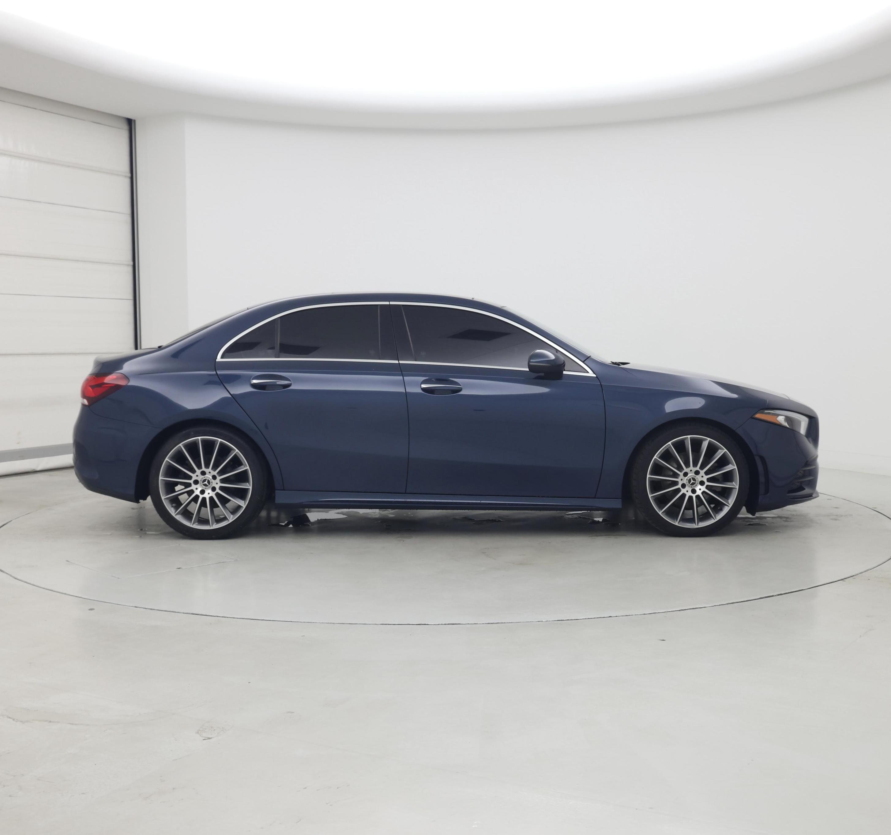 Thumbnail: 2021 Mercedes-Benz A-Class - 7