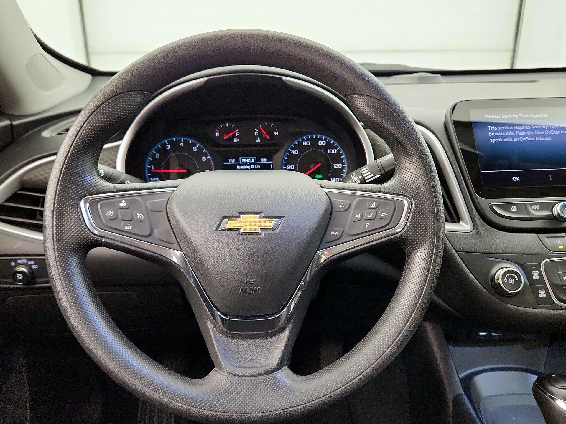 Thumbnail: 2020 Chevrolet Malibu - 10