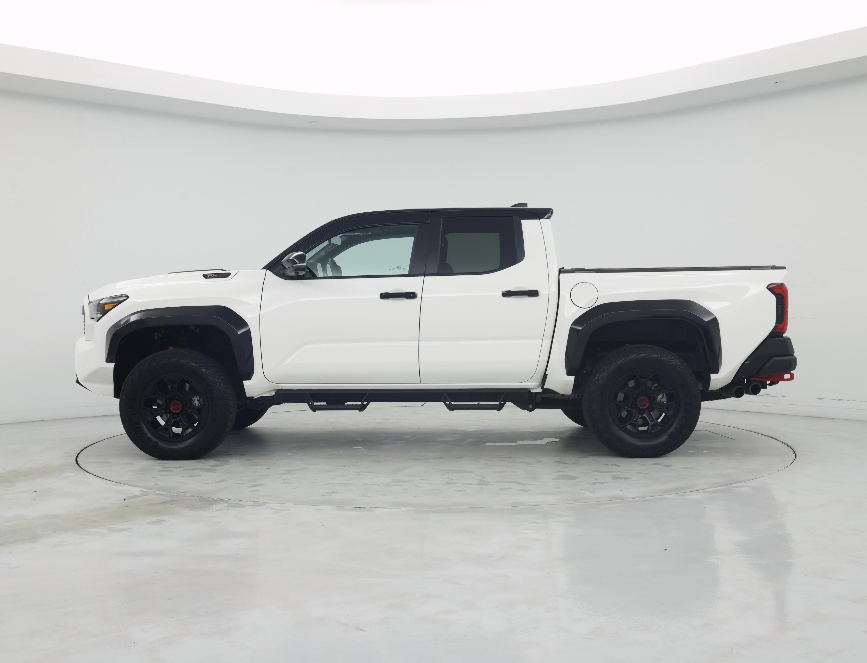 Thumbnail: 2024 Toyota Tacoma - 3