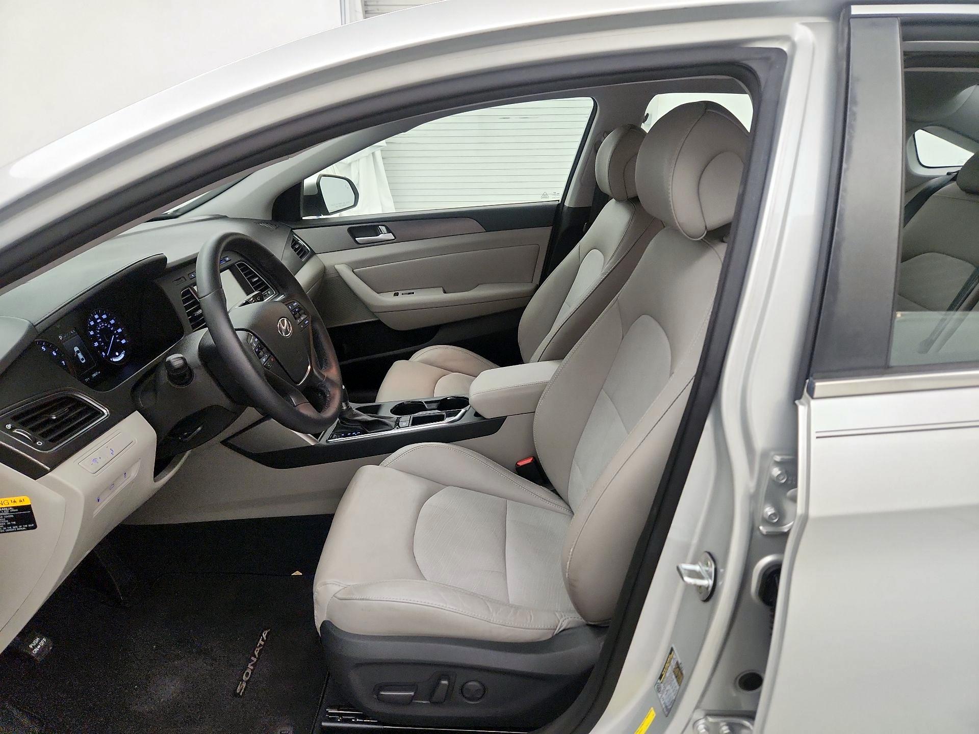 Thumbnail: 2015 Hyundai Sonata - 11