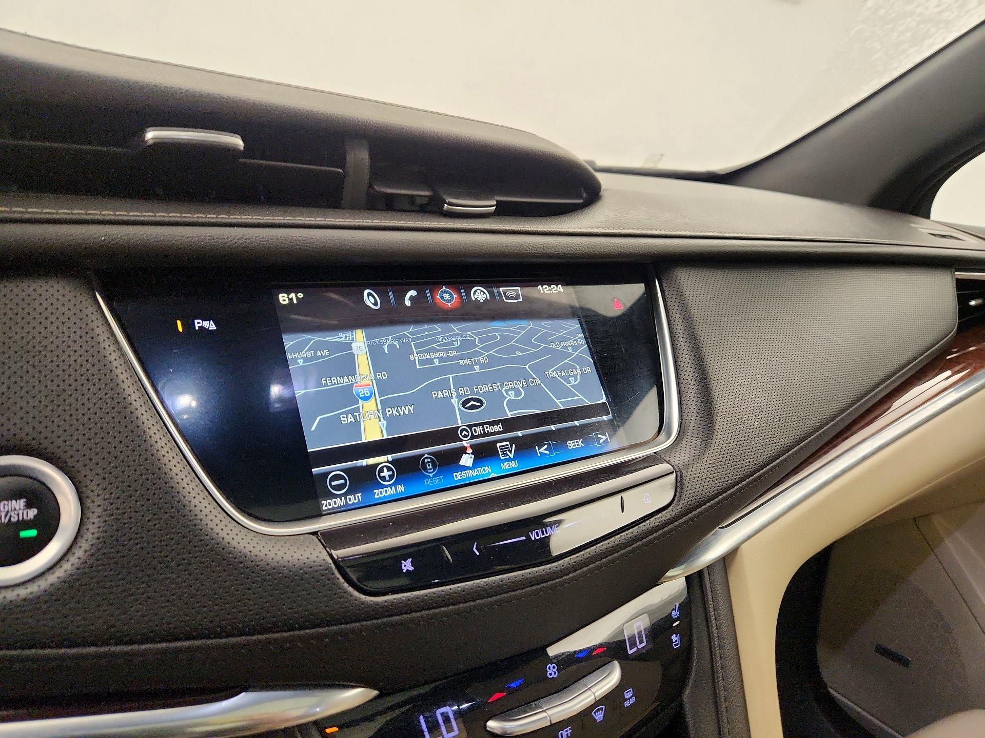 Thumbnail: 2018 Cadillac XT5 - 14