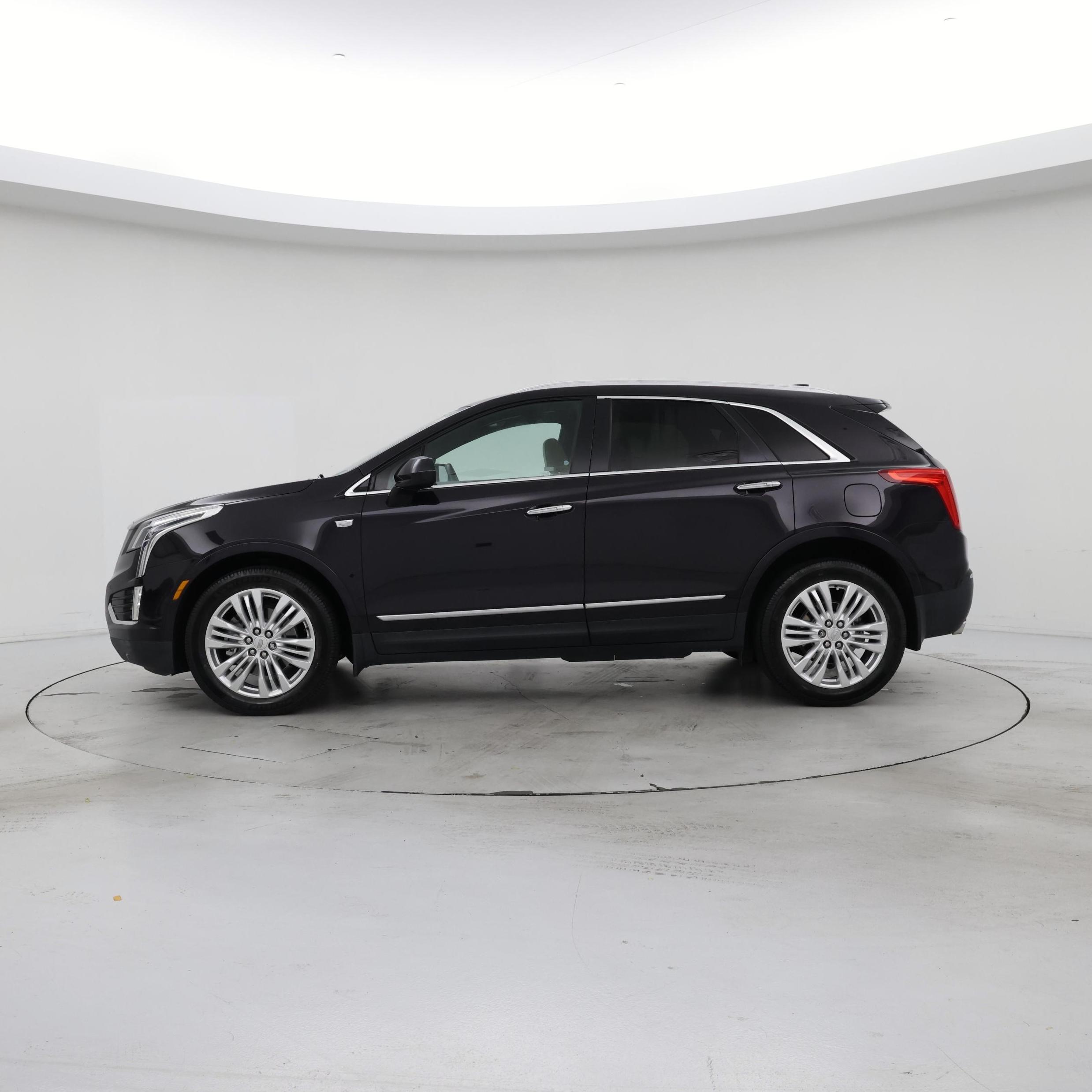 Thumbnail: 2018 Cadillac XT5 - 3