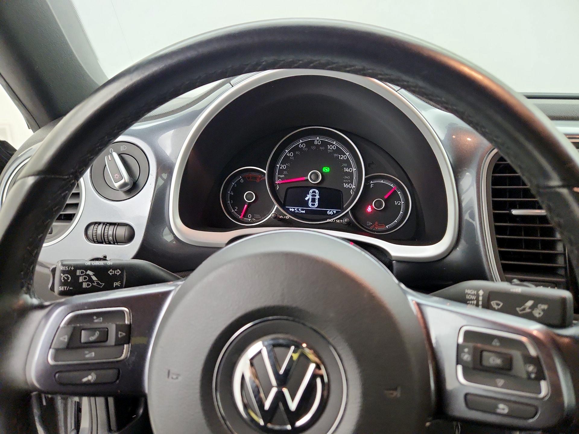 Thumbnail: 2018 Volkswagen Beetle - 10