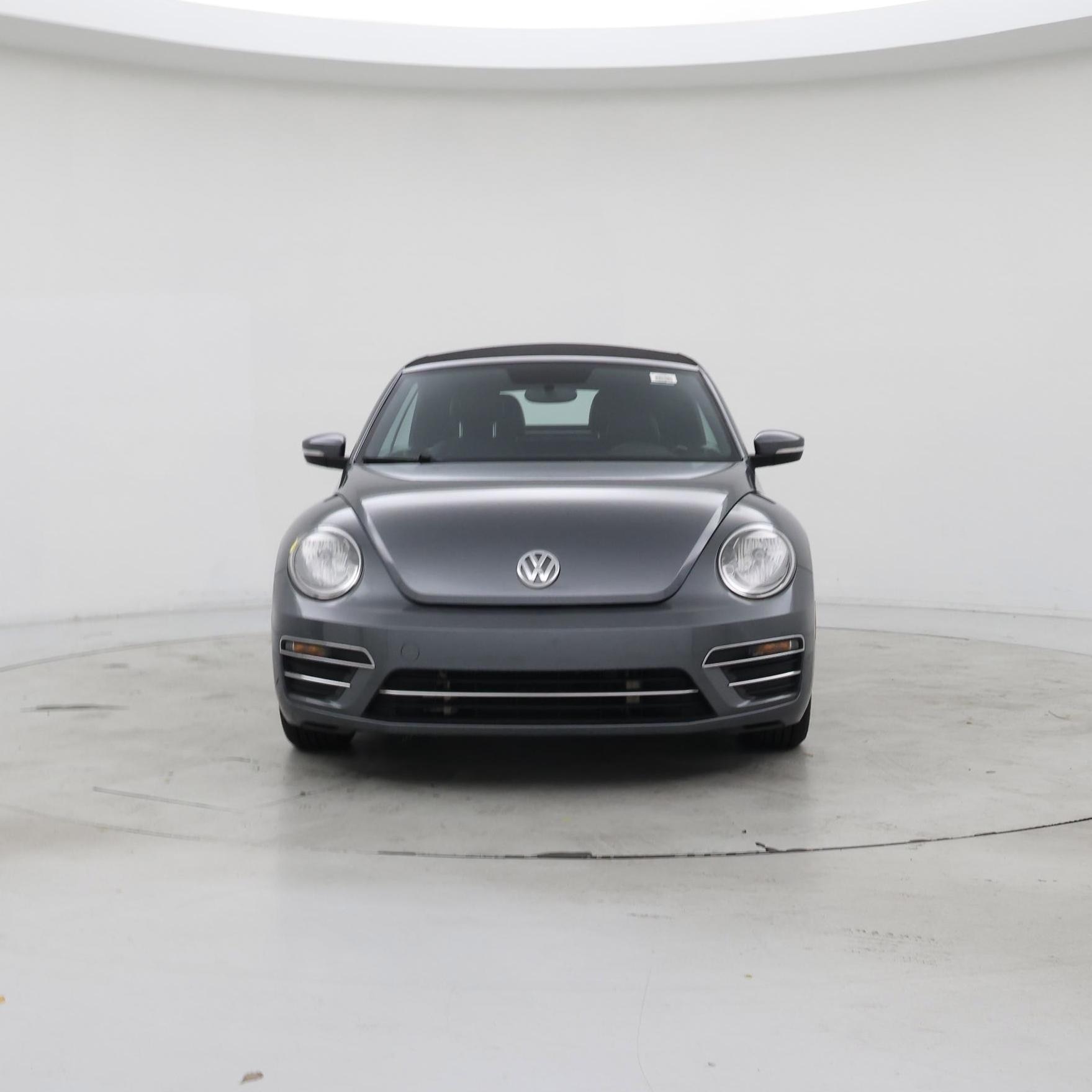 Thumbnail: 2018 Volkswagen Beetle - 5