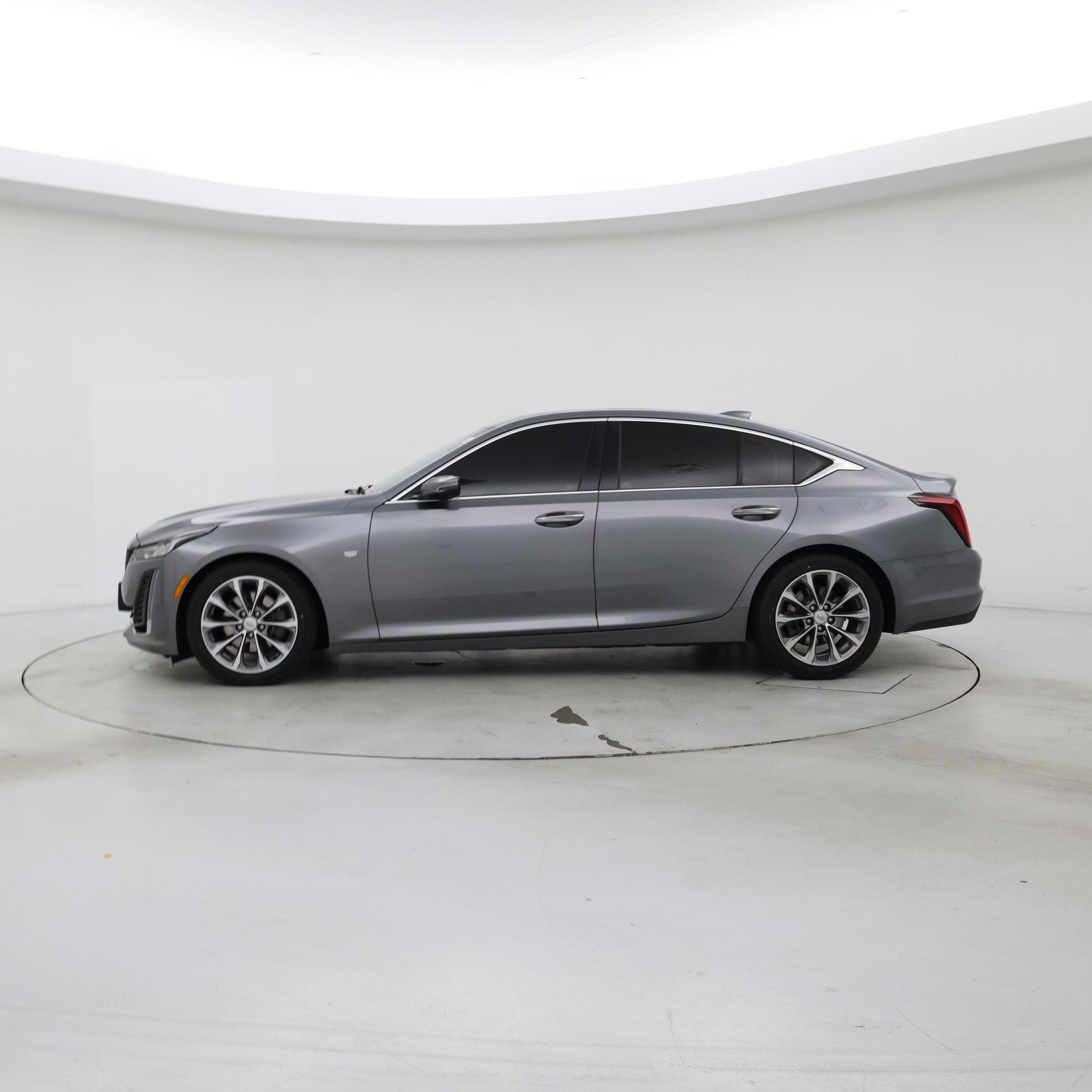 Thumbnail: 2022 Cadillac CT5 - 3