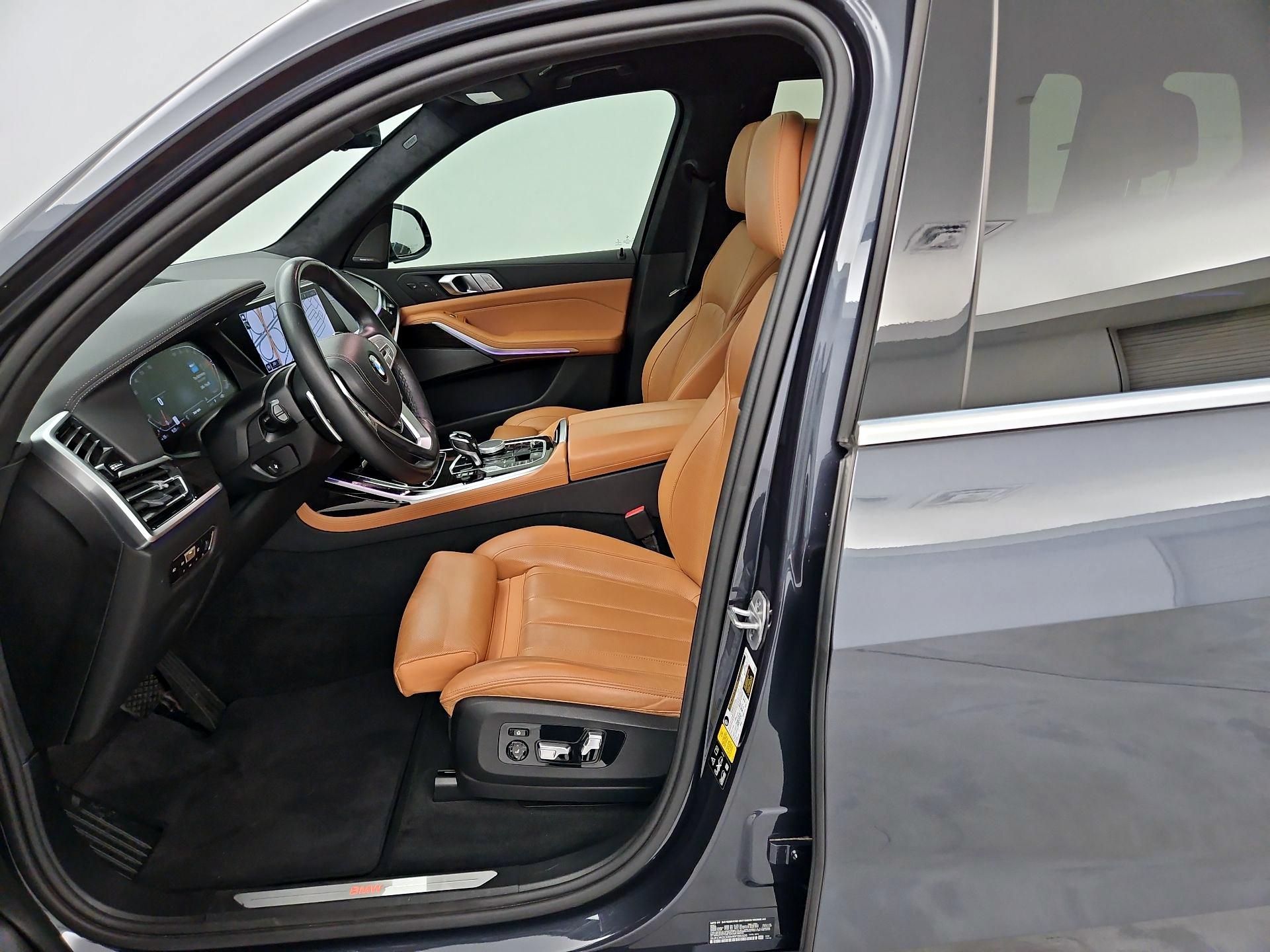 Thumbnail: 2021 BMW X7 - 11