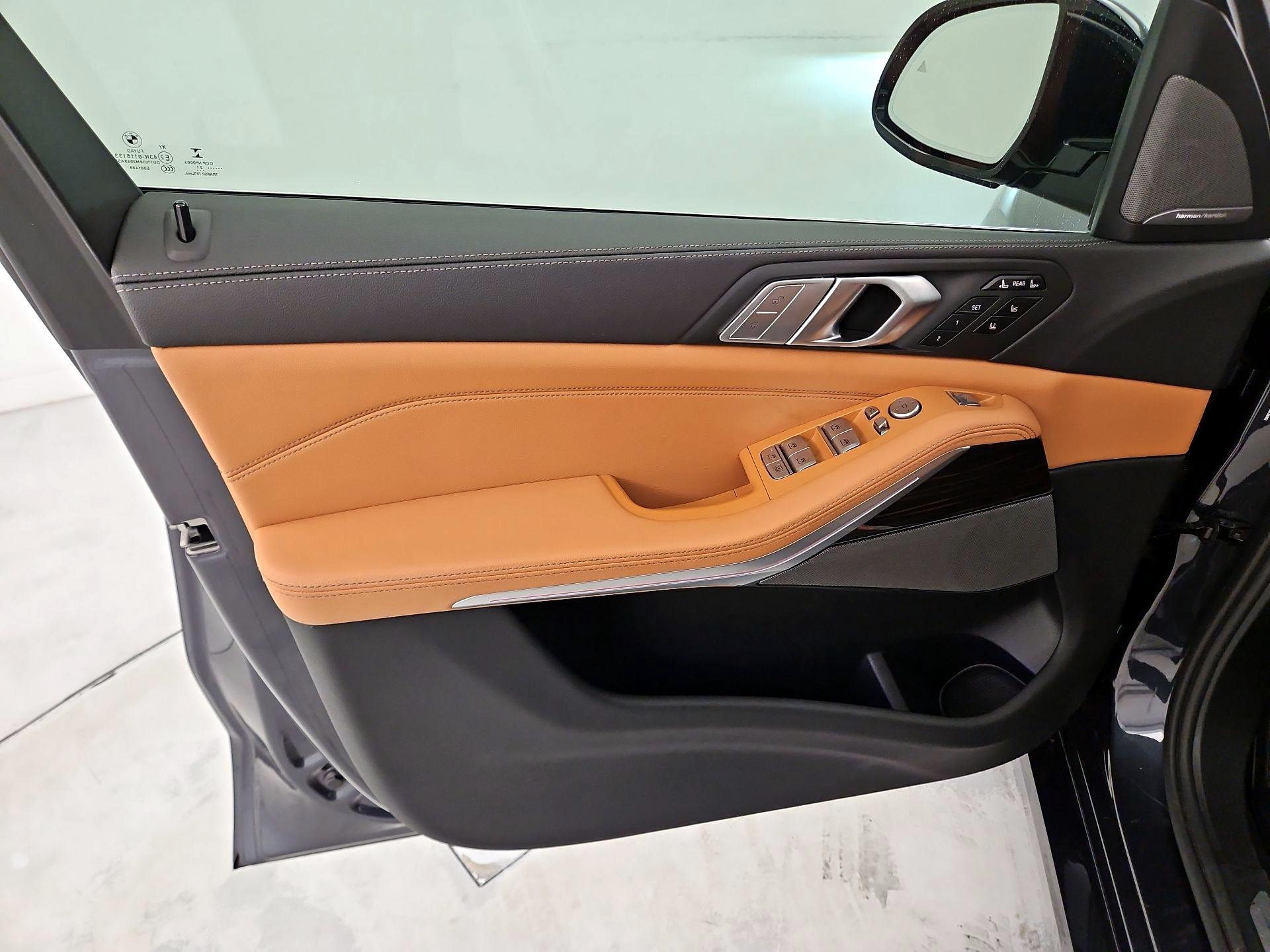 Thumbnail: 2021 BMW X7 - 12