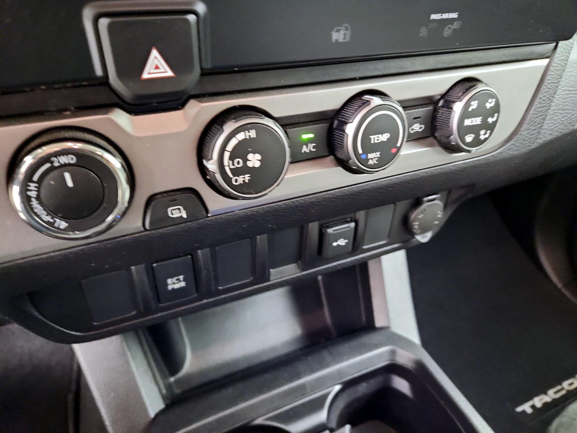 Thumbnail: 2021 Toyota Tacoma - 16