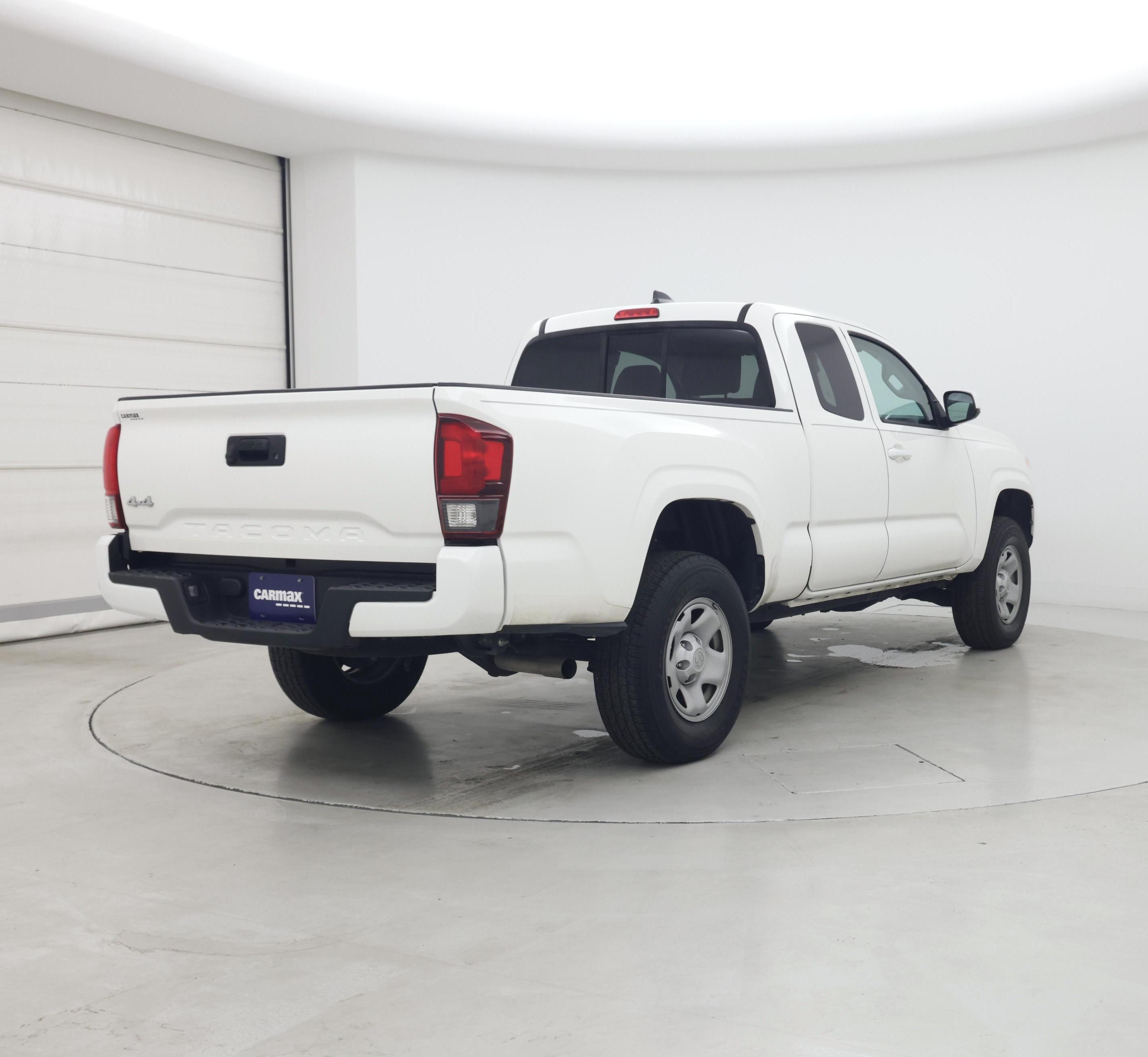 Thumbnail: 2021 Toyota Tacoma - 8