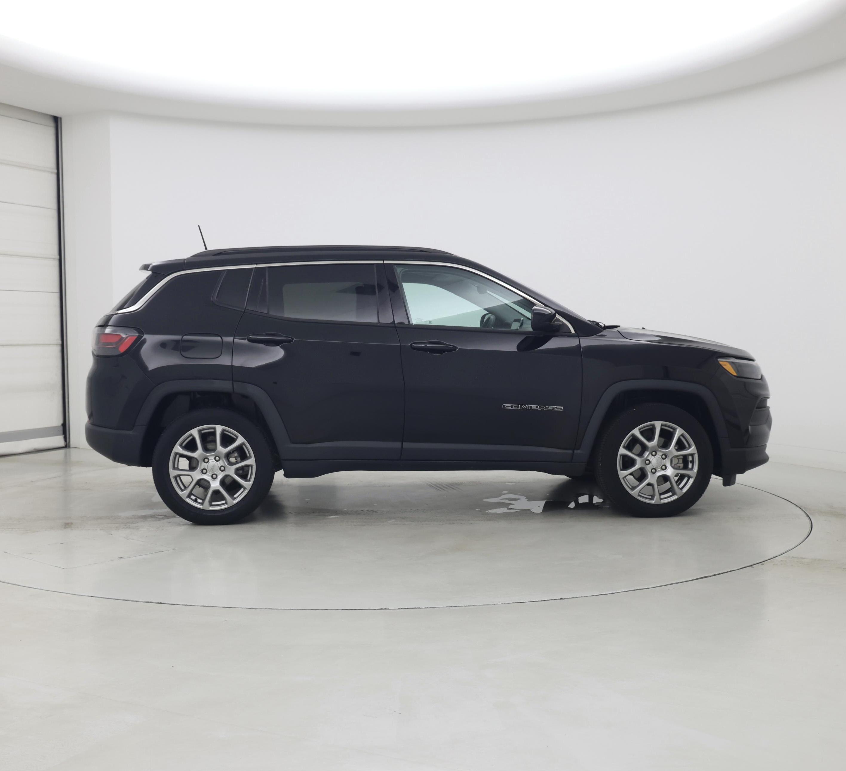 Thumbnail: 2022 Jeep Compass - 7