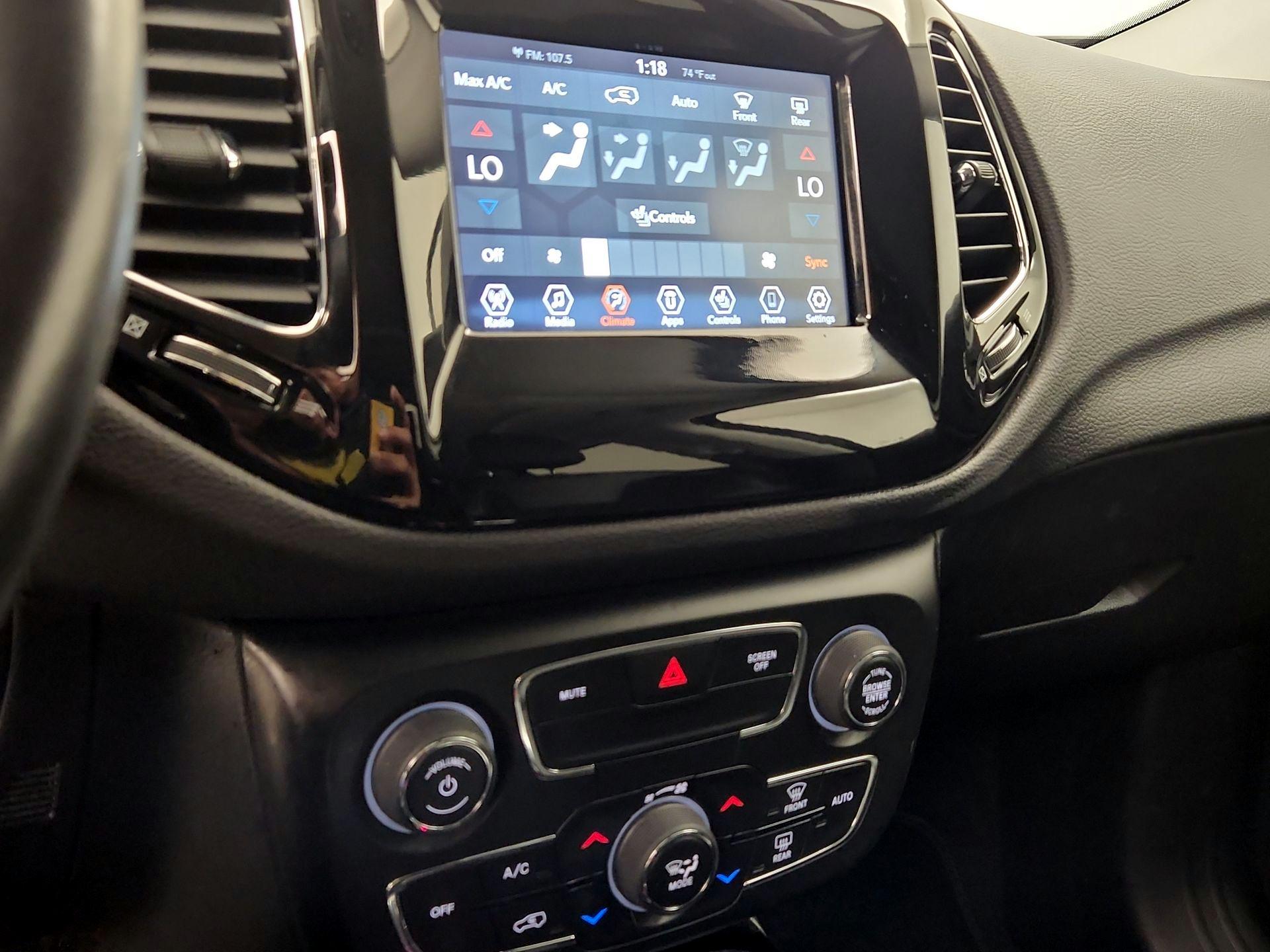 Thumbnail: 2021 Jeep Compass - 16