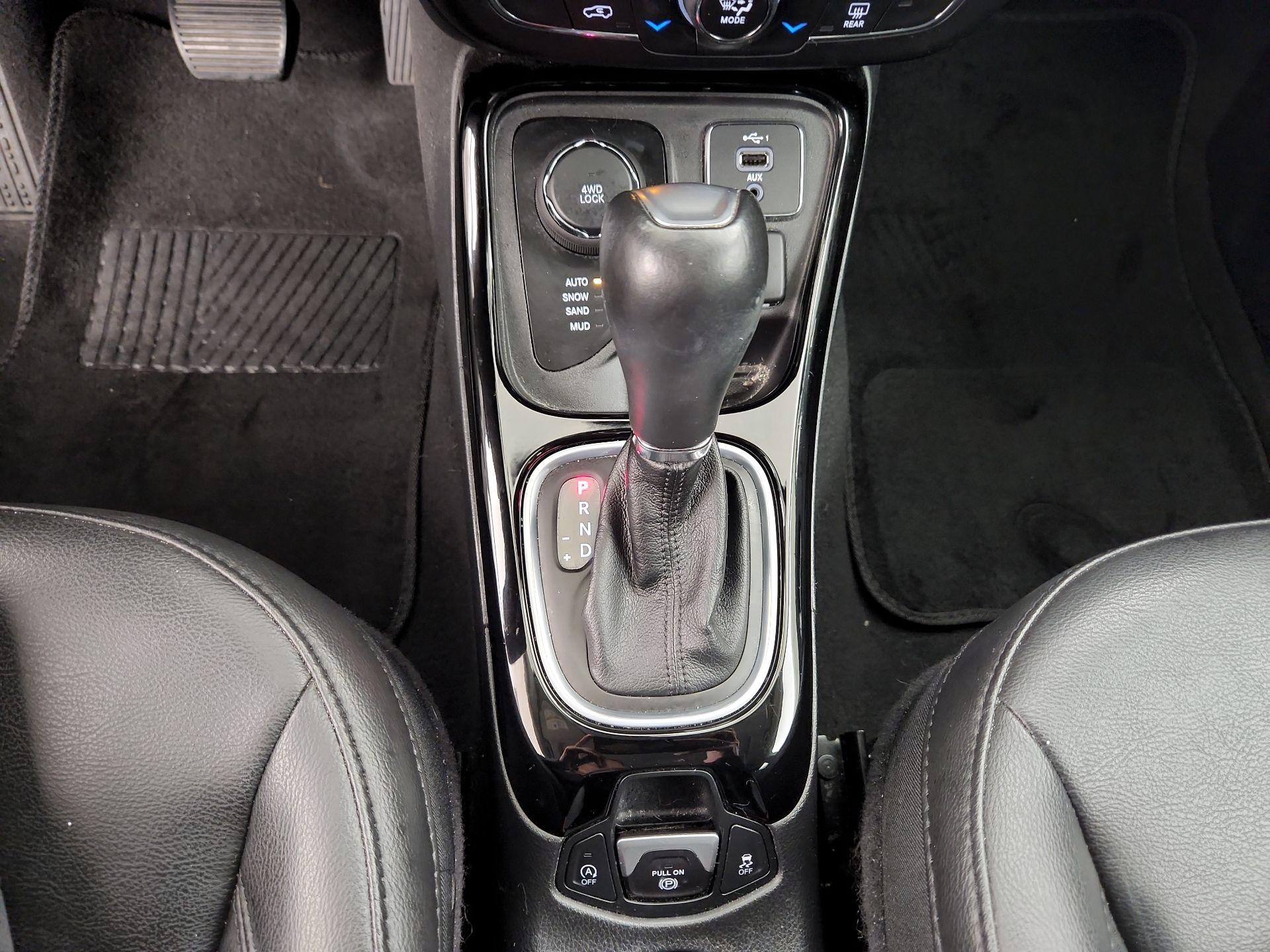 Thumbnail: 2021 Jeep Compass - 17