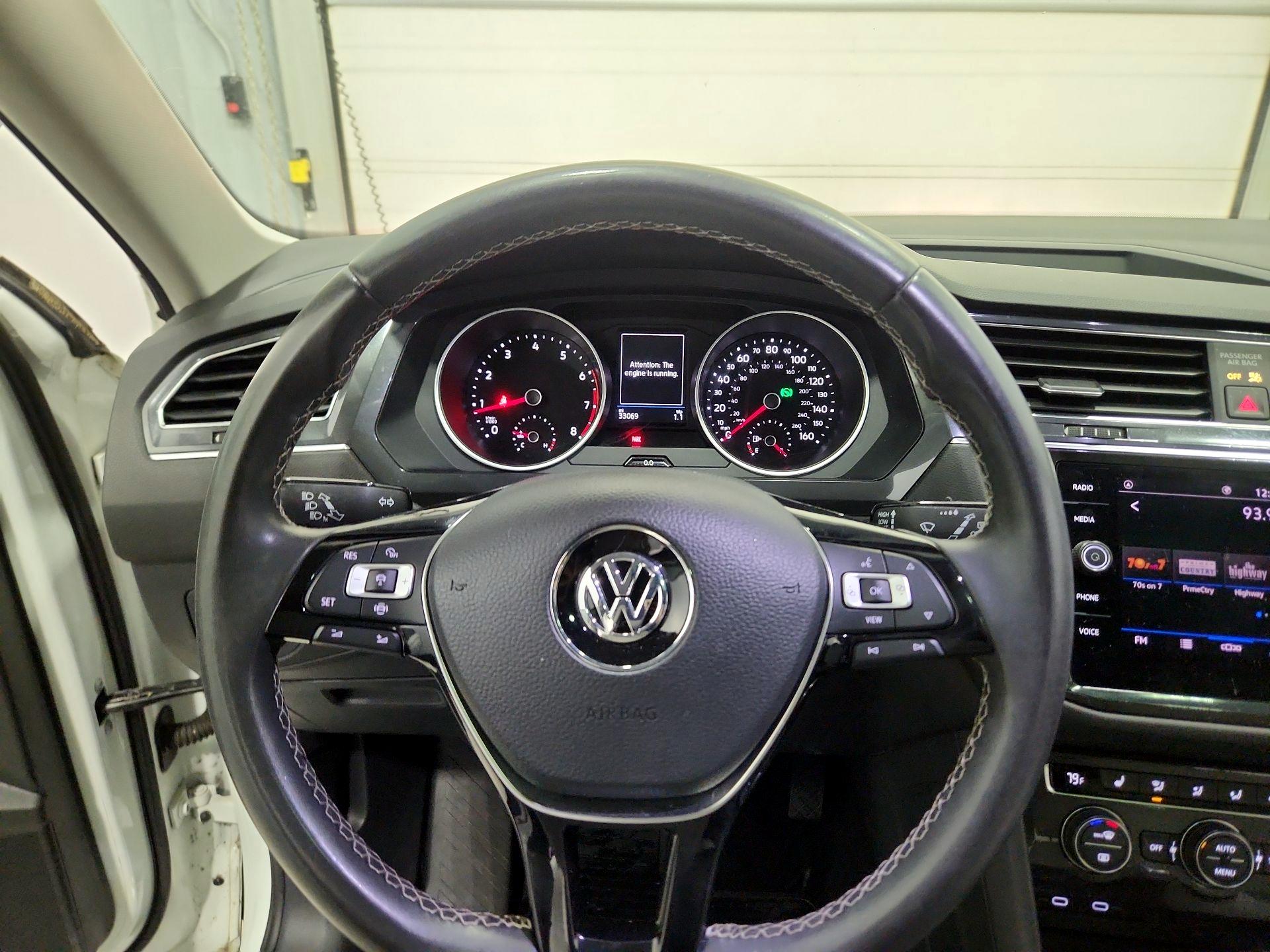 Thumbnail: 2021 Volkswagen Tiguan - 10