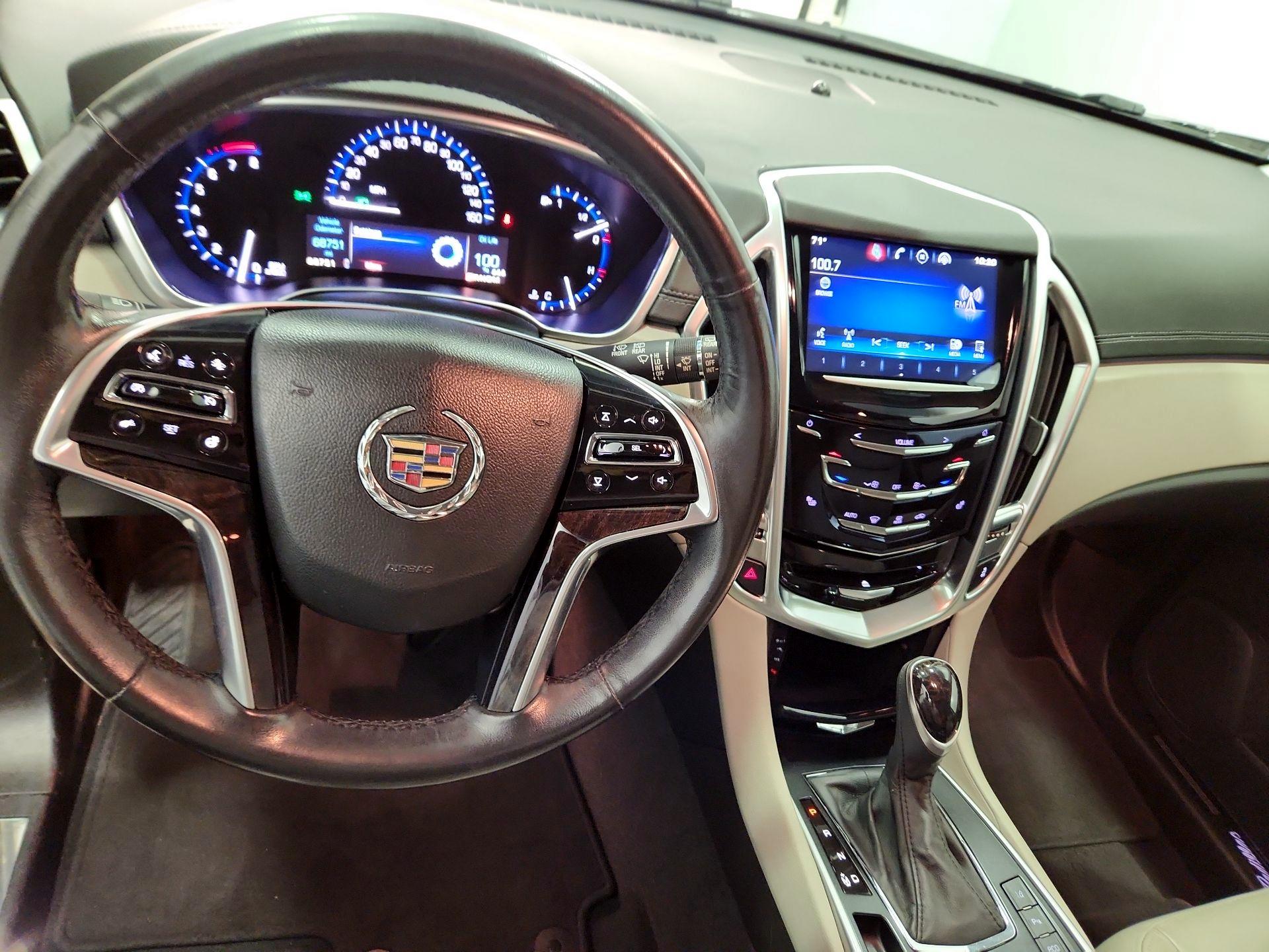 Thumbnail: 2016 Cadillac SRX - 9