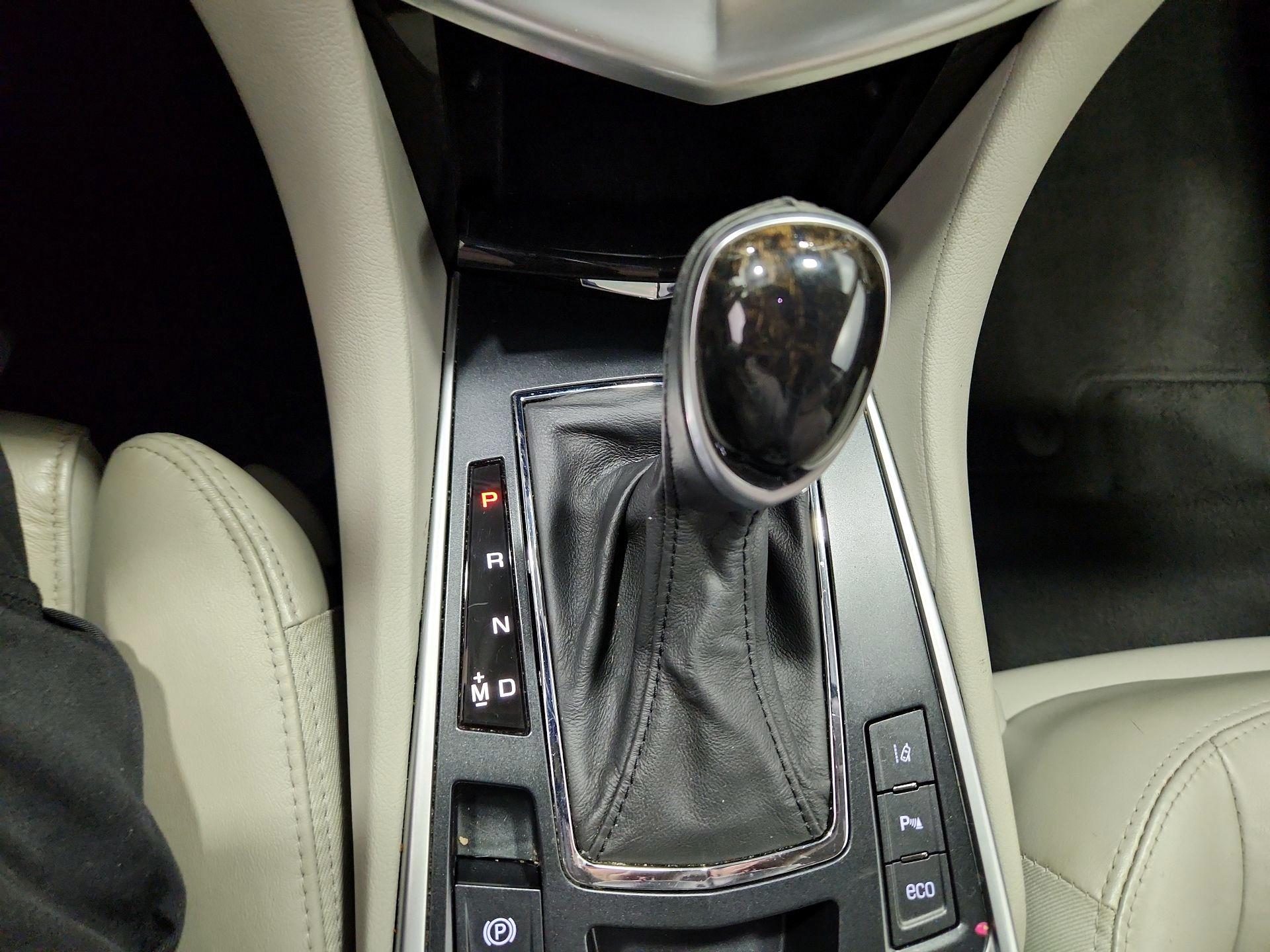Thumbnail: 2016 Cadillac SRX - 17