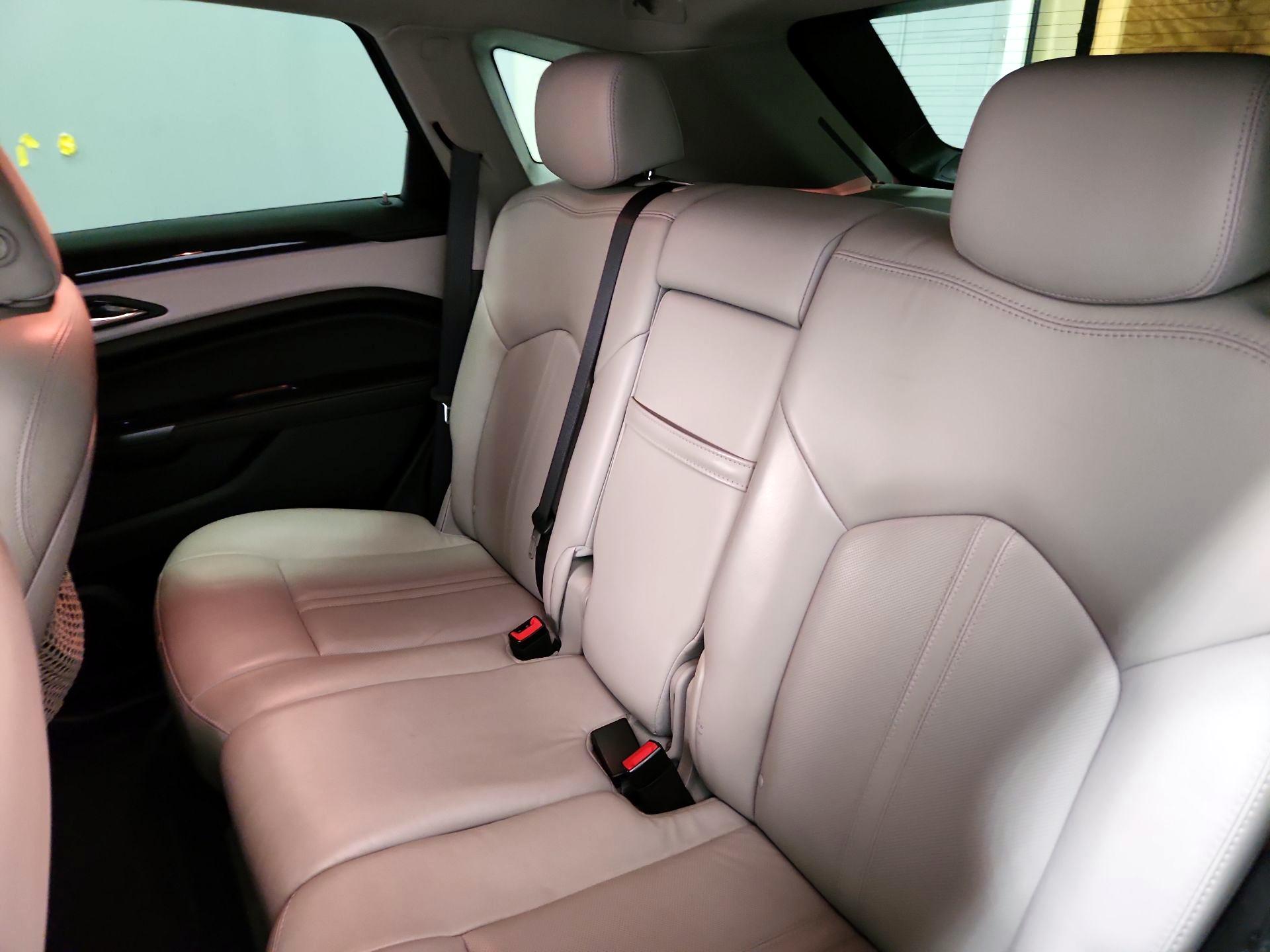 Thumbnail: 2016 Cadillac SRX - 18