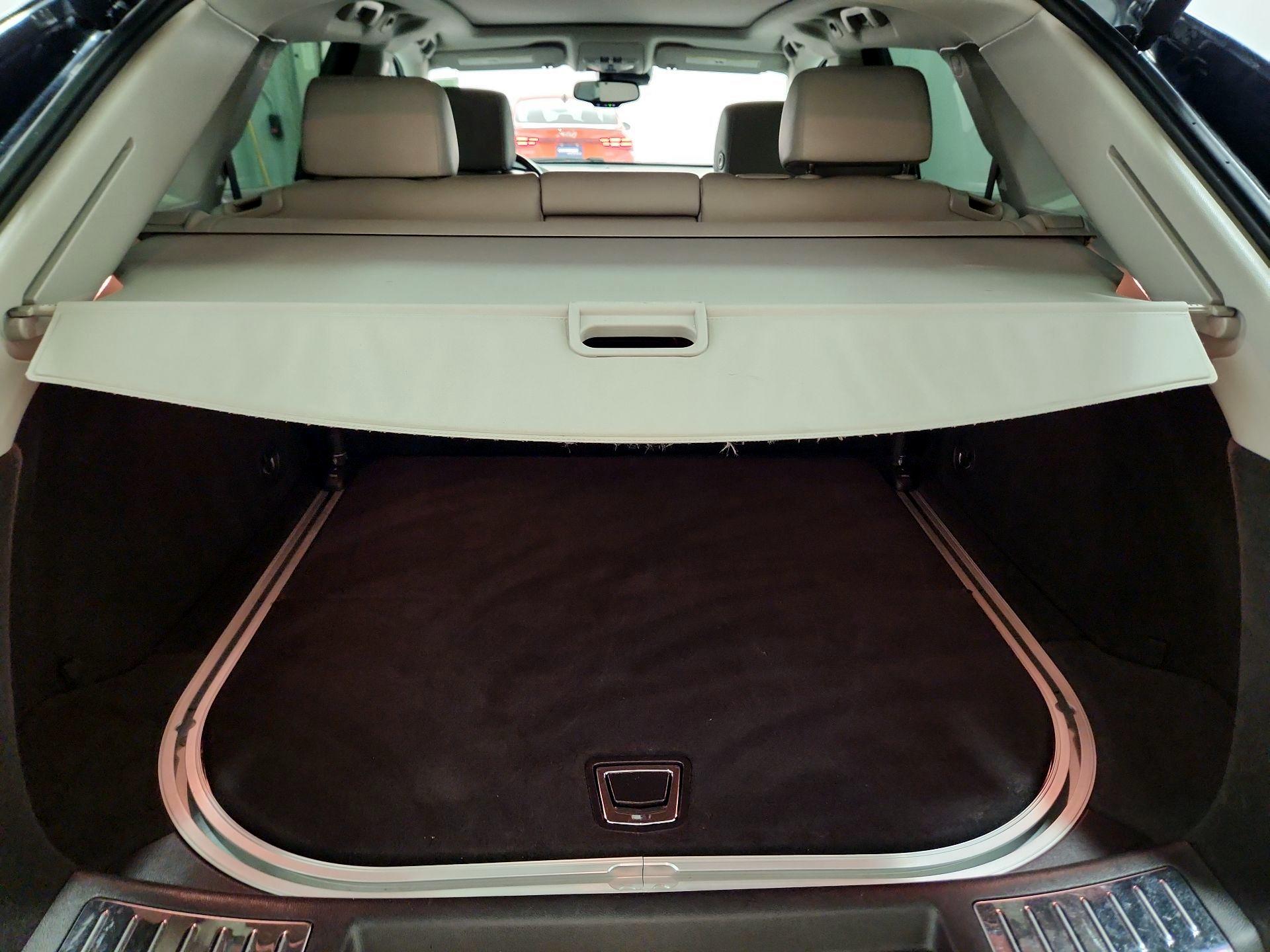 Thumbnail: 2016 Cadillac SRX - 19