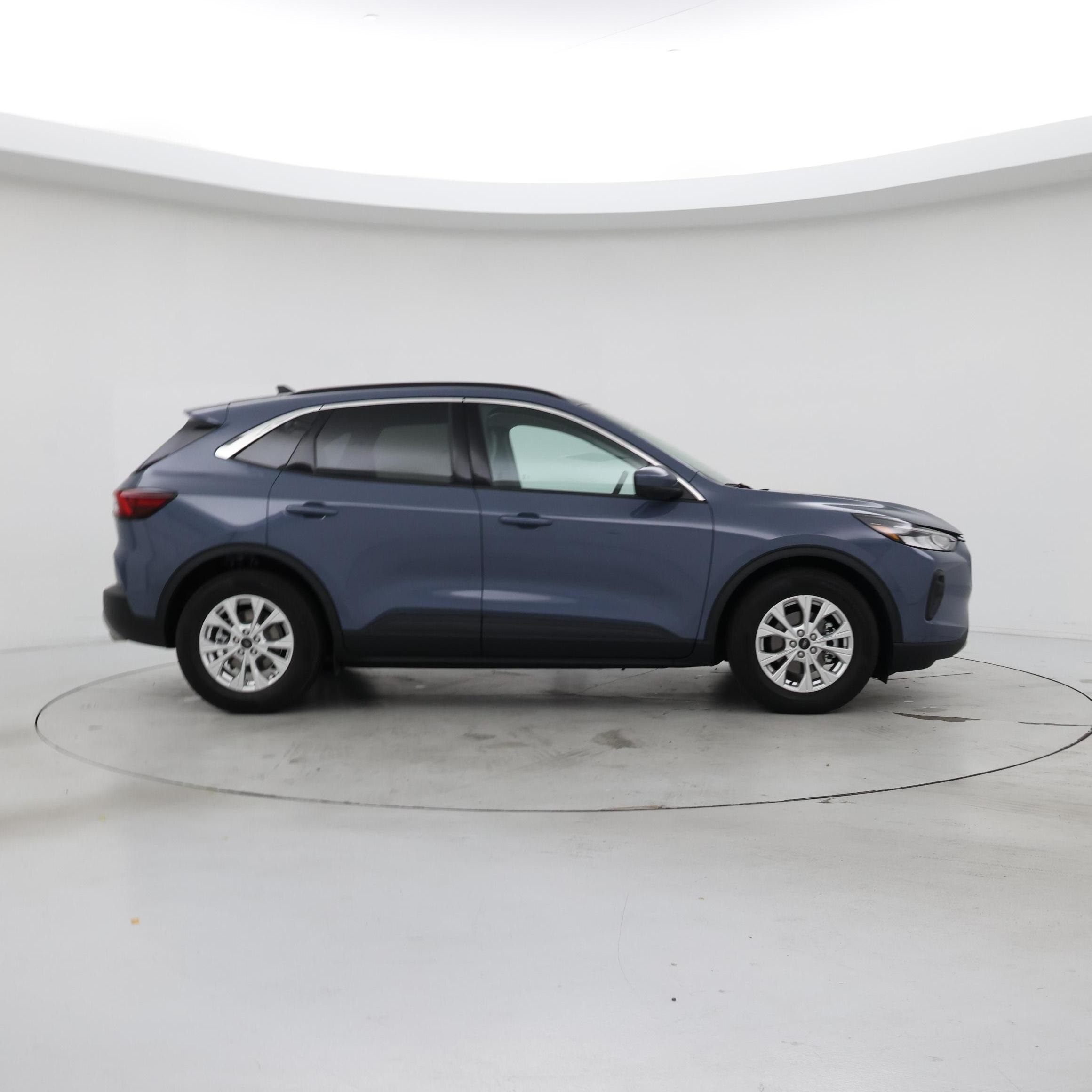 Thumbnail: 2023 Ford Escape - 7