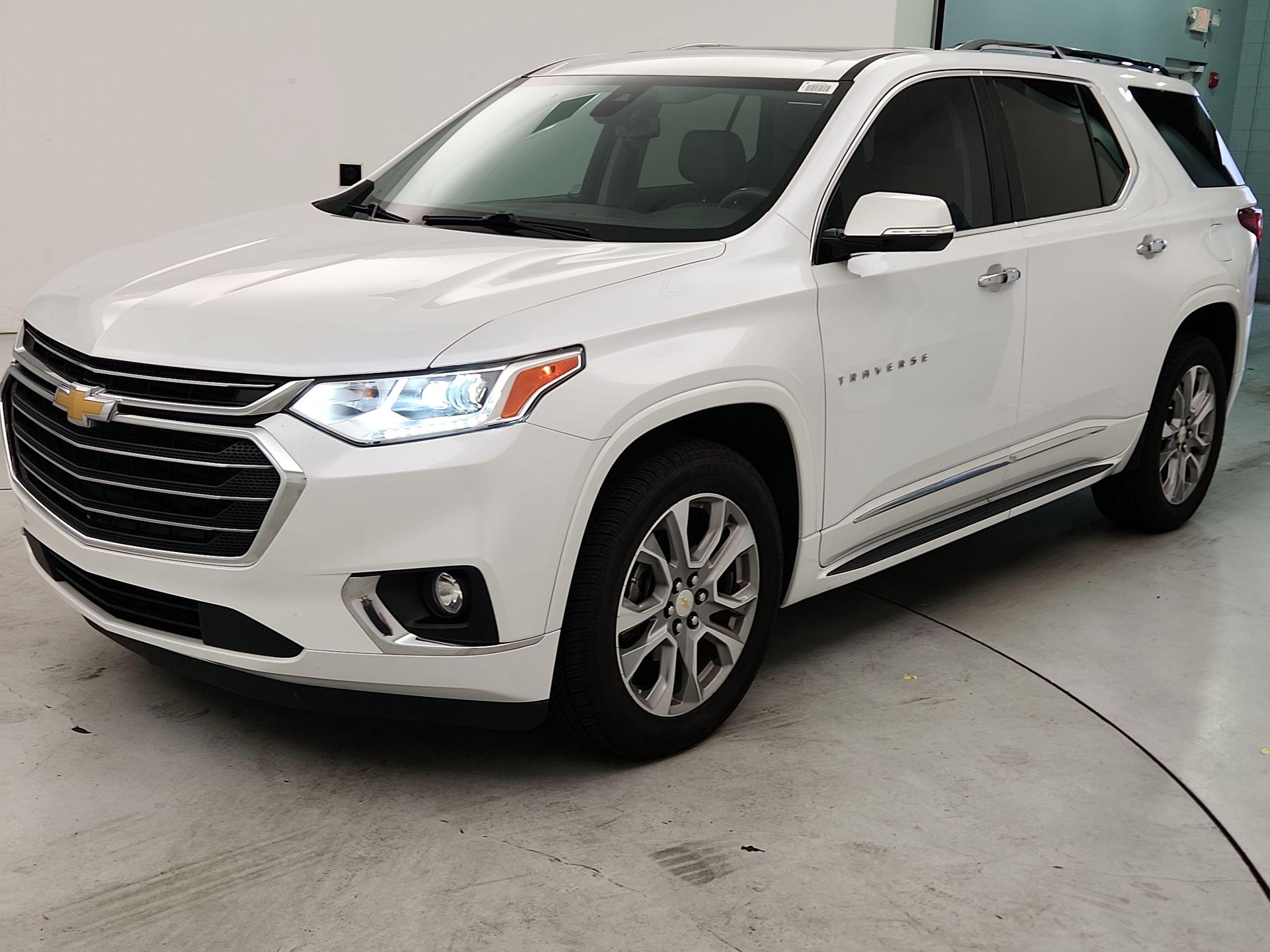 Thumbnail: 2019 Chevrolet Traverse - 3