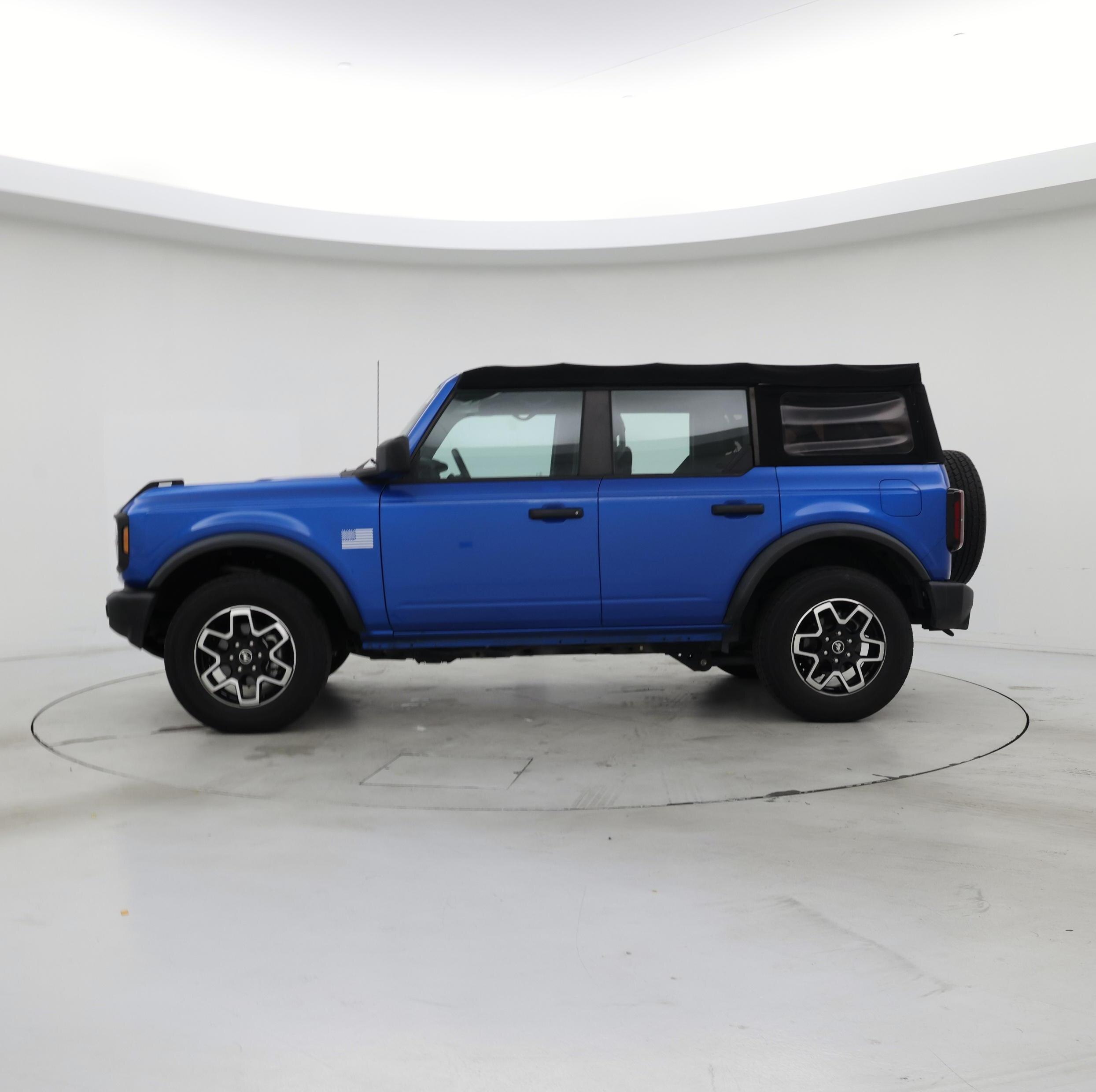 Thumbnail: 2021 Ford Bronco - 3