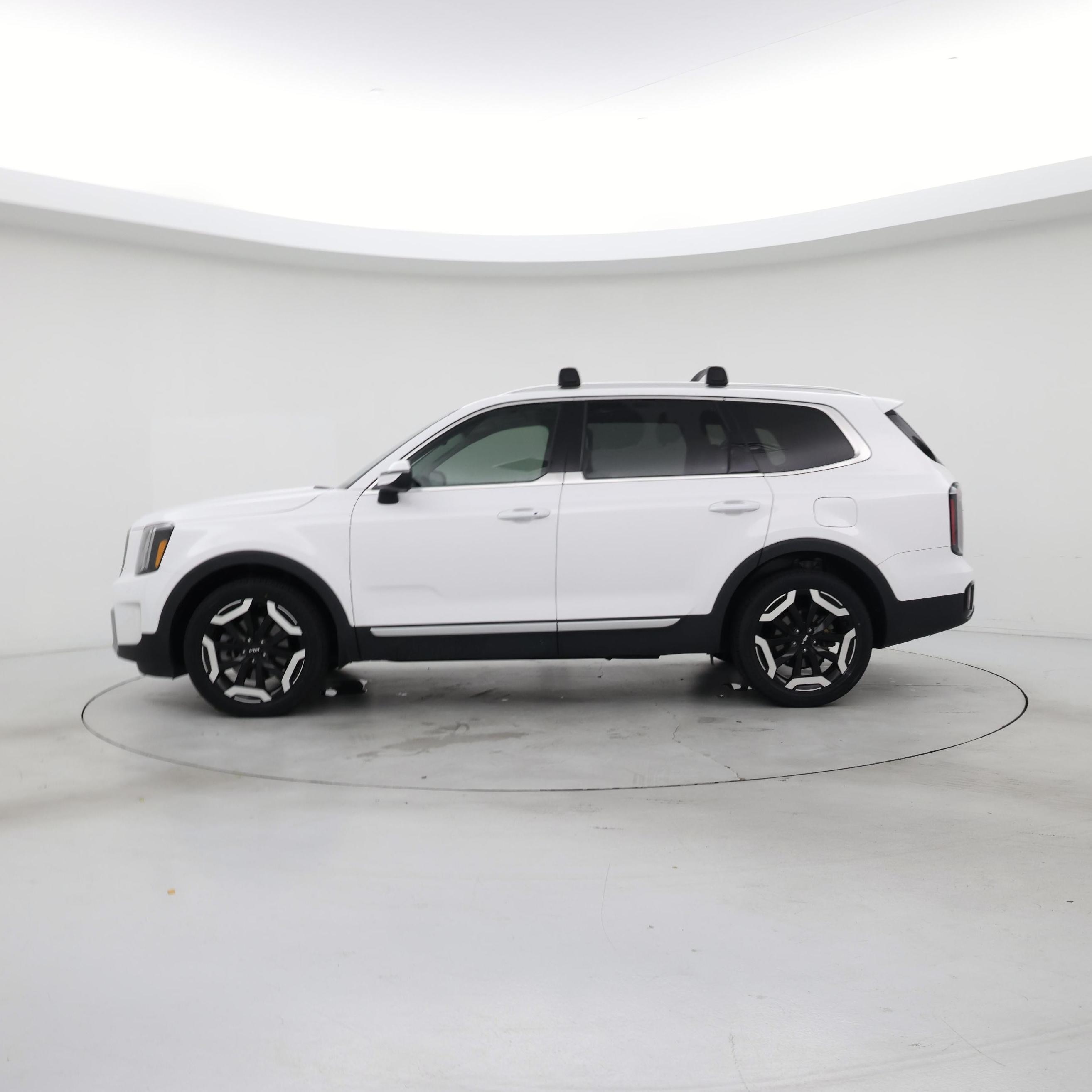 Thumbnail: 2023 Kia Telluride - 3