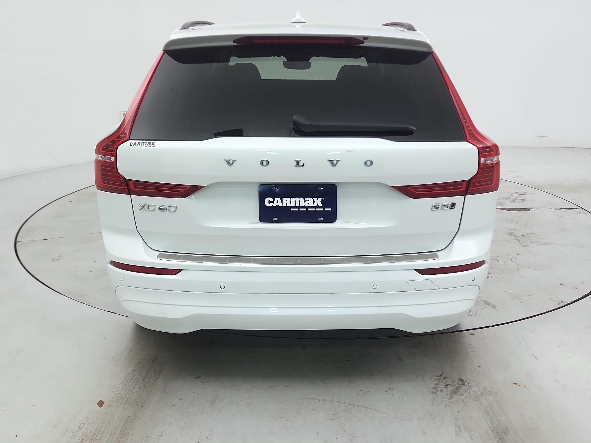 Thumbnail: 2022 Volvo XC60 - 6