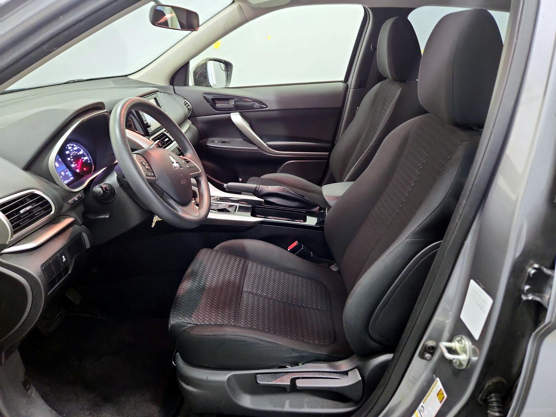 Thumbnail: 2020 Mitsubishi Eclipse Cross - 11