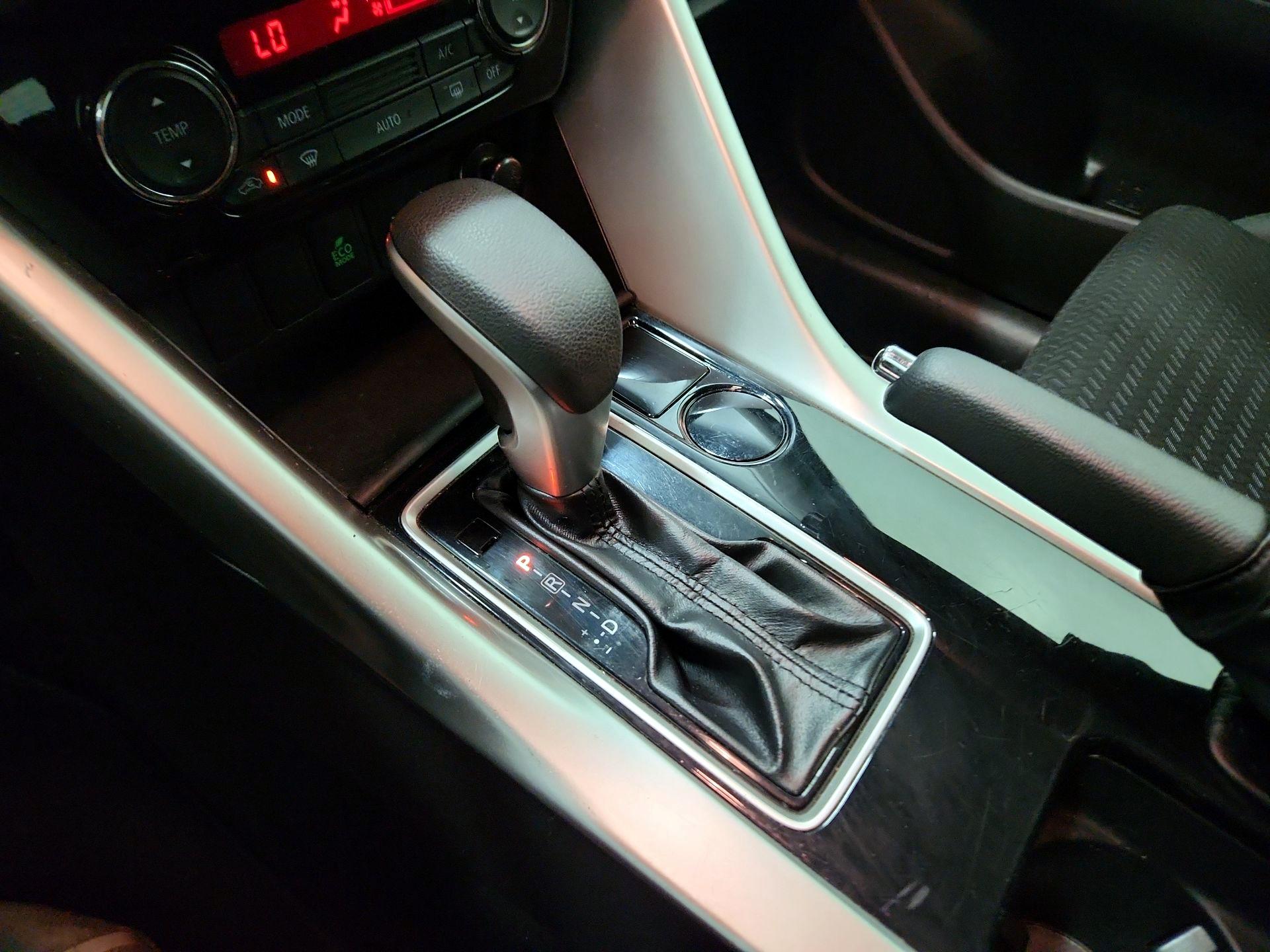 Thumbnail: 2020 Mitsubishi Eclipse Cross - 17