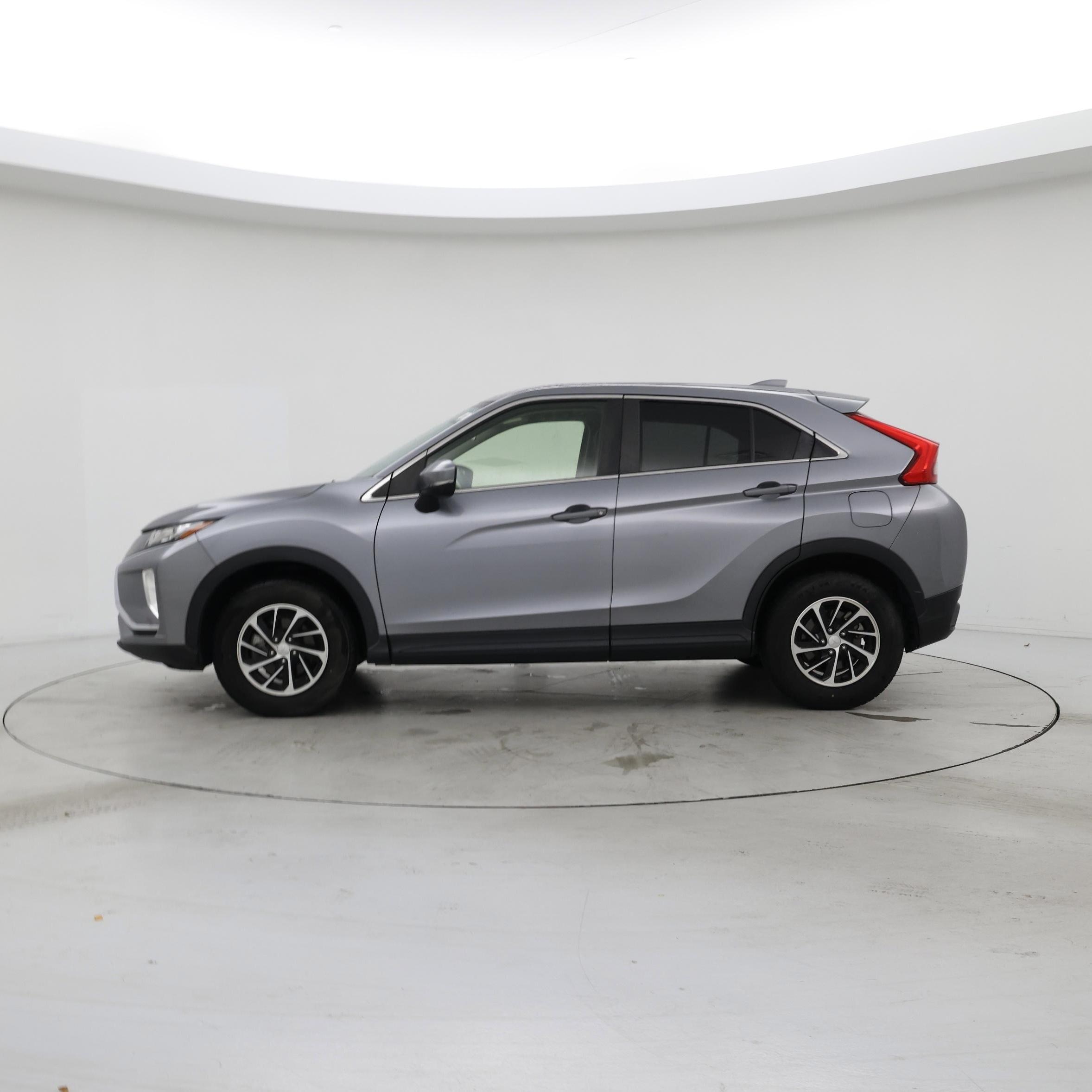 Thumbnail: 2020 Mitsubishi Eclipse Cross - 3
