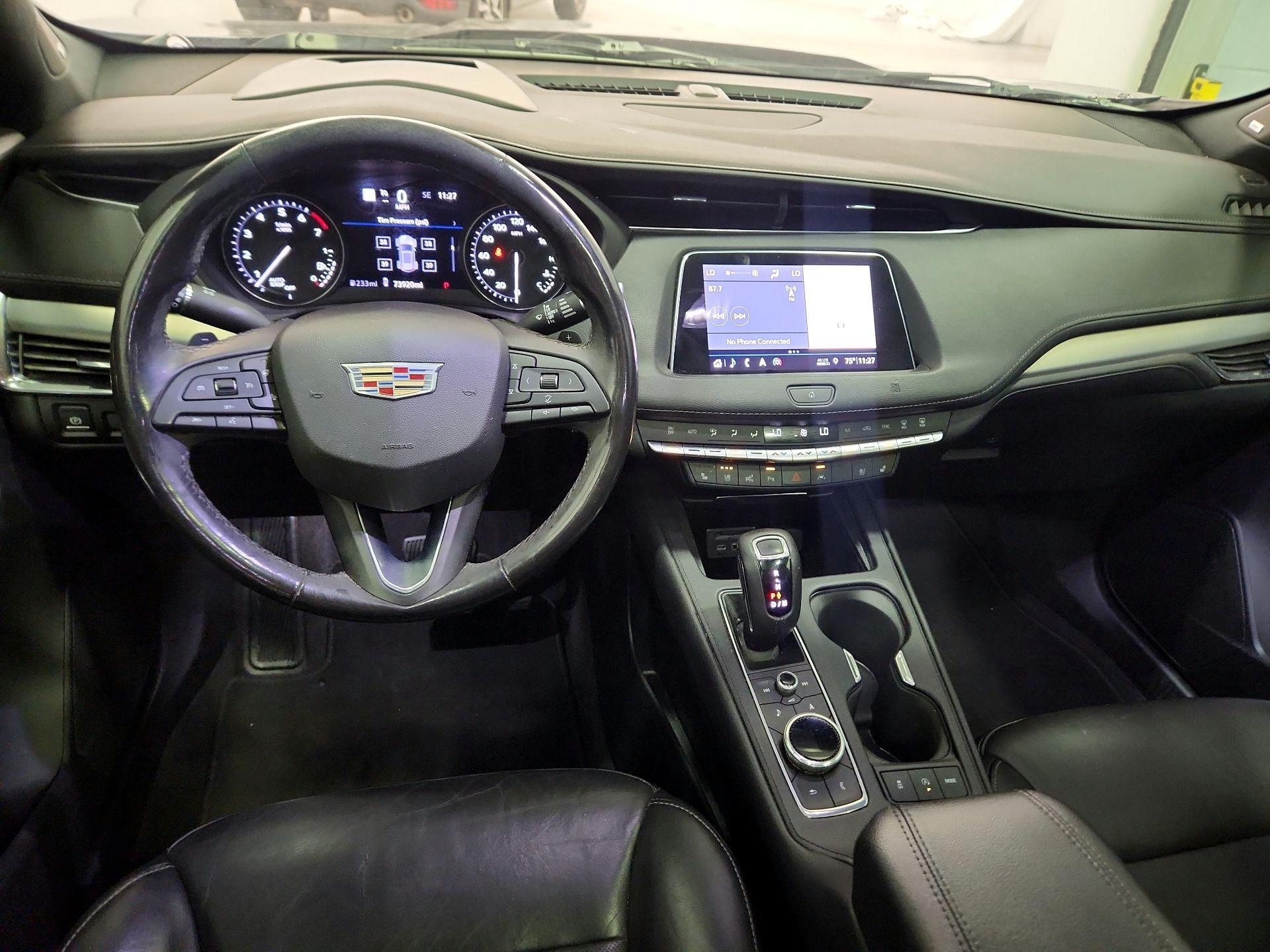 Thumbnail: 2019 Cadillac XT4 - 9
