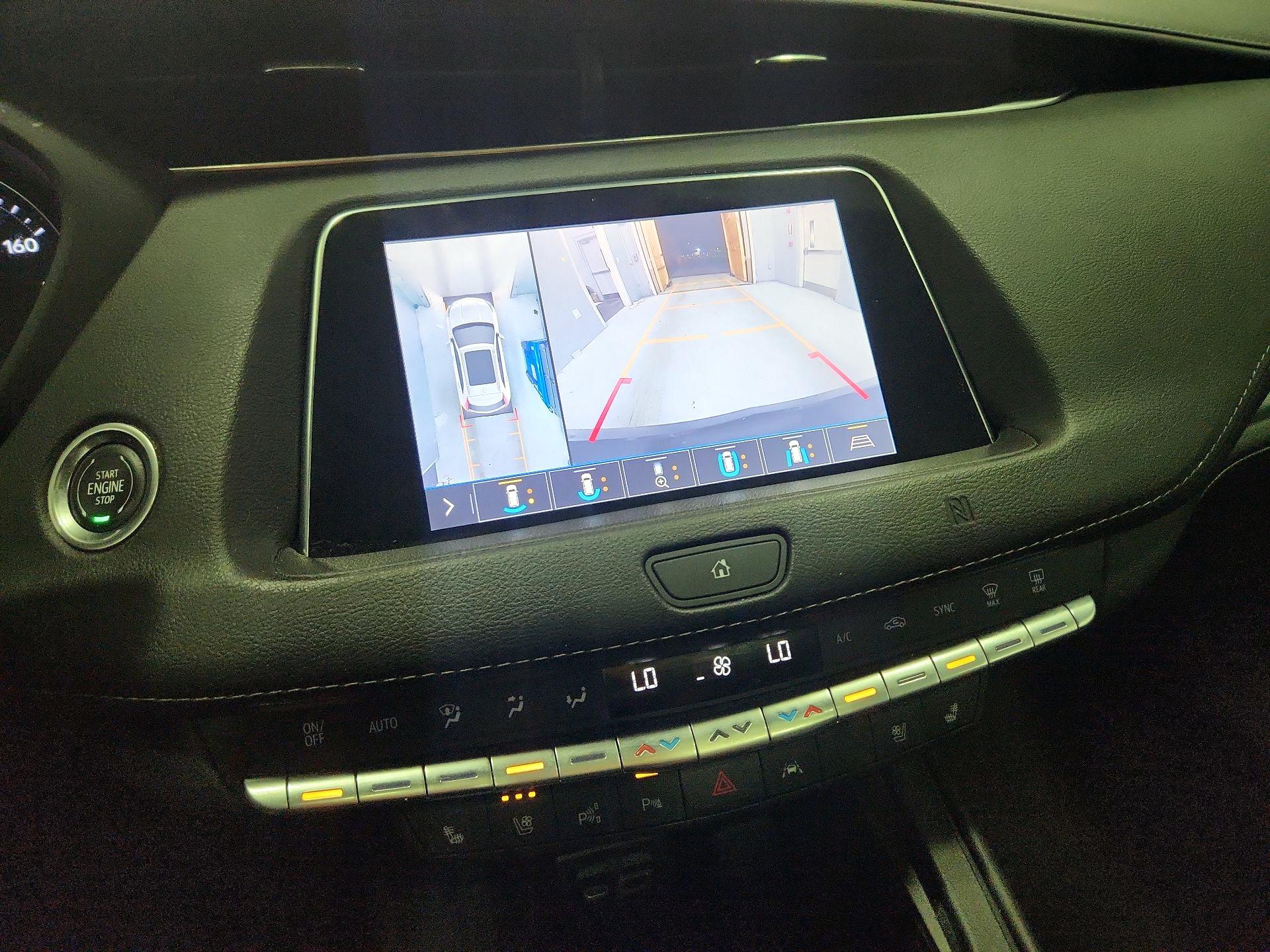 Thumbnail: 2019 Cadillac XT4 - 14