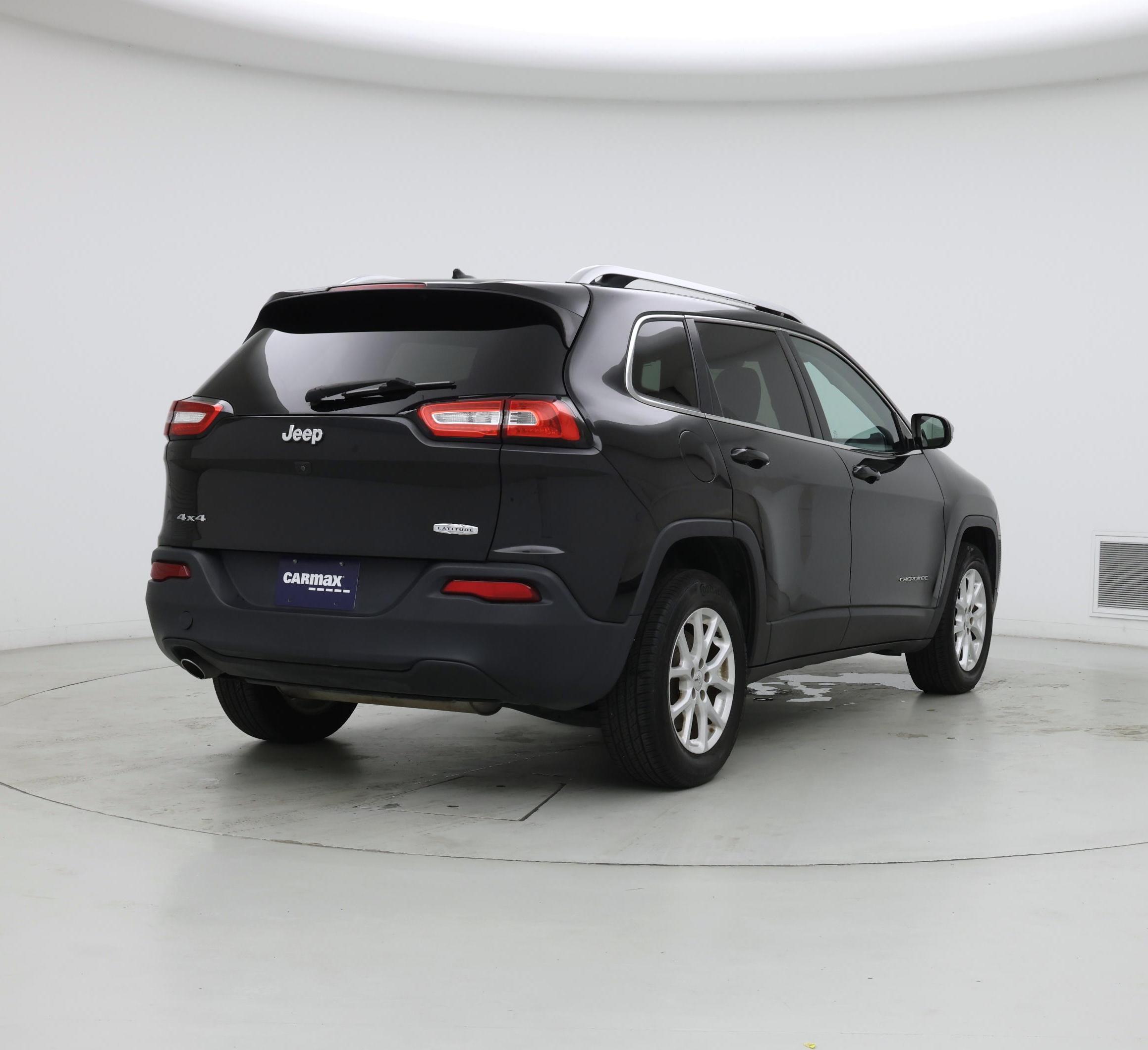 Thumbnail: 2015 Jeep Cherokee - 8