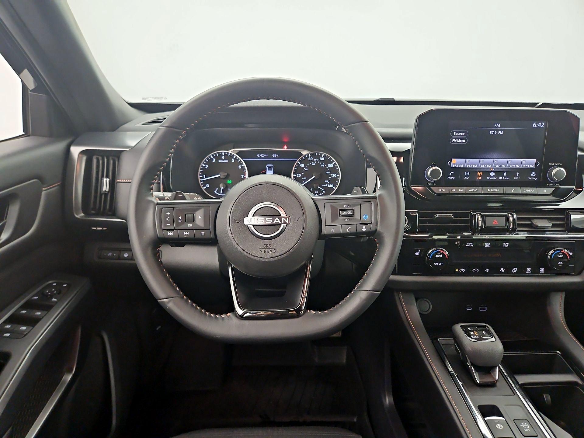 Thumbnail: 2024 Nissan Pathfinder - 10