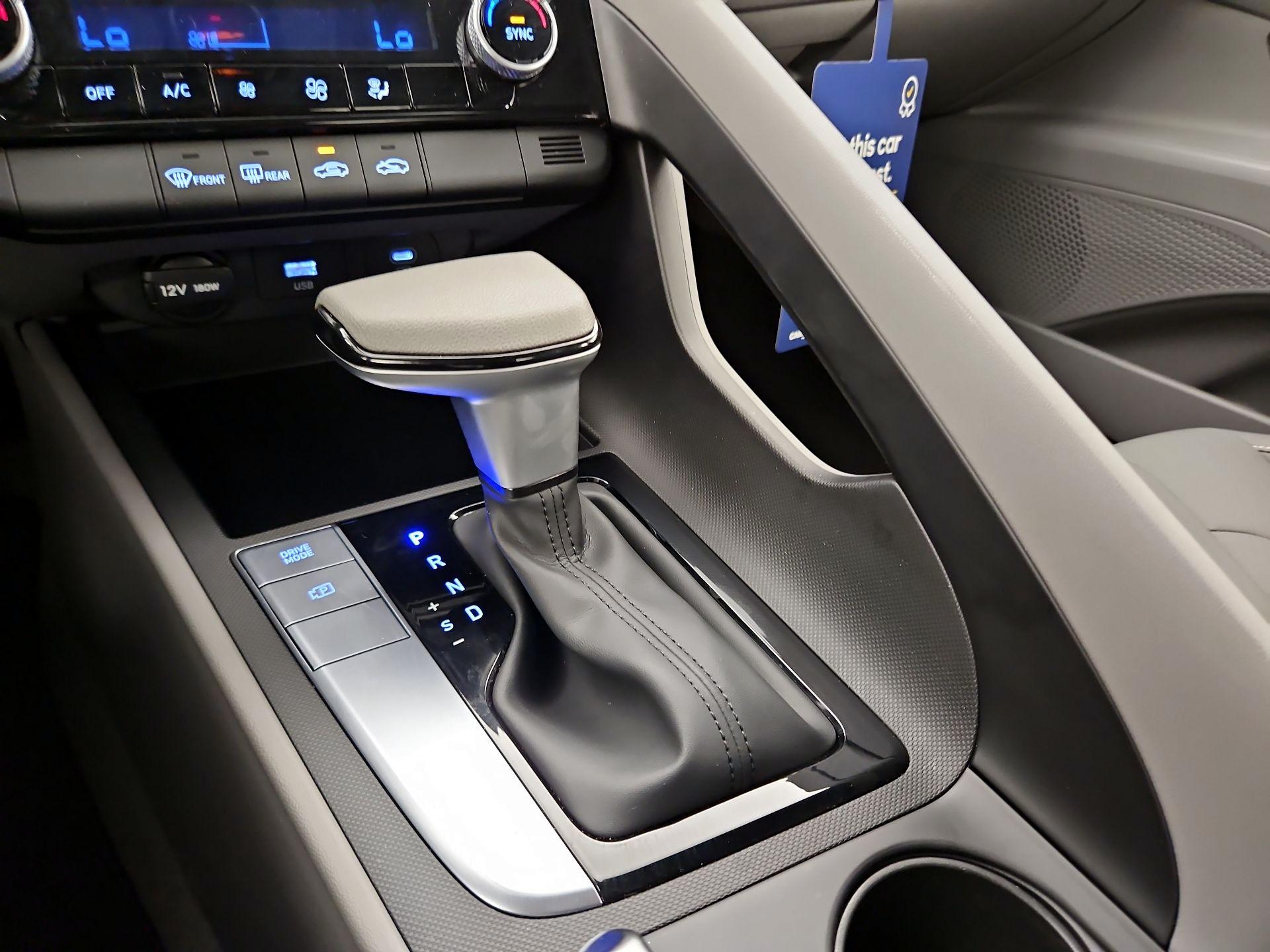 Thumbnail: 2024 Hyundai Elantra - 18