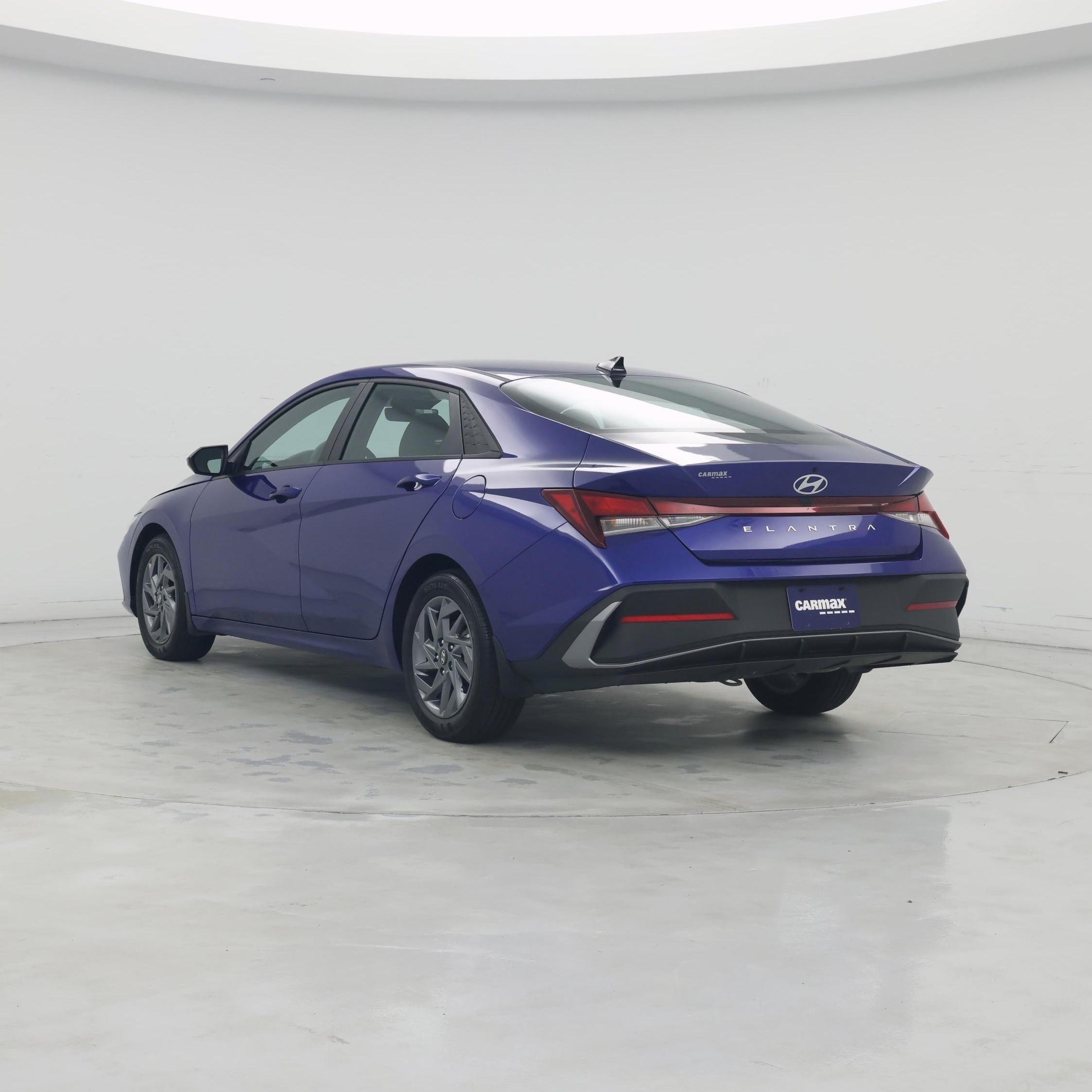Thumbnail: 2024 Hyundai Elantra - 2